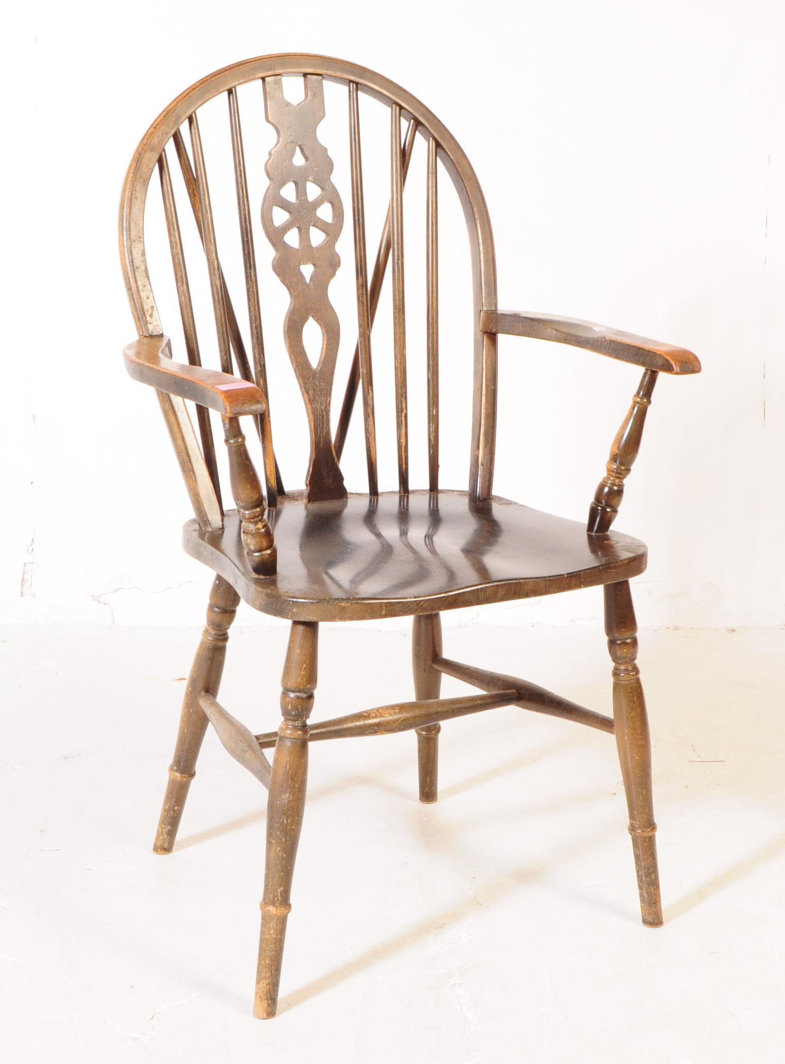 20TH CENTURY WINDSOR VICTORIAN STYLE WHEELBACK CHAIR