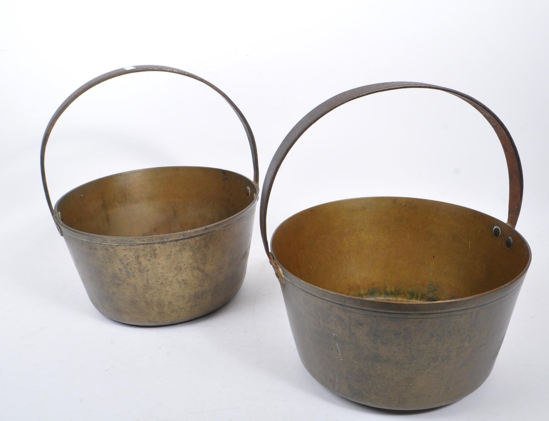 TWO 19TH CENTURY VICTORIAN BRASS JAM PANS - Image 2 of 6