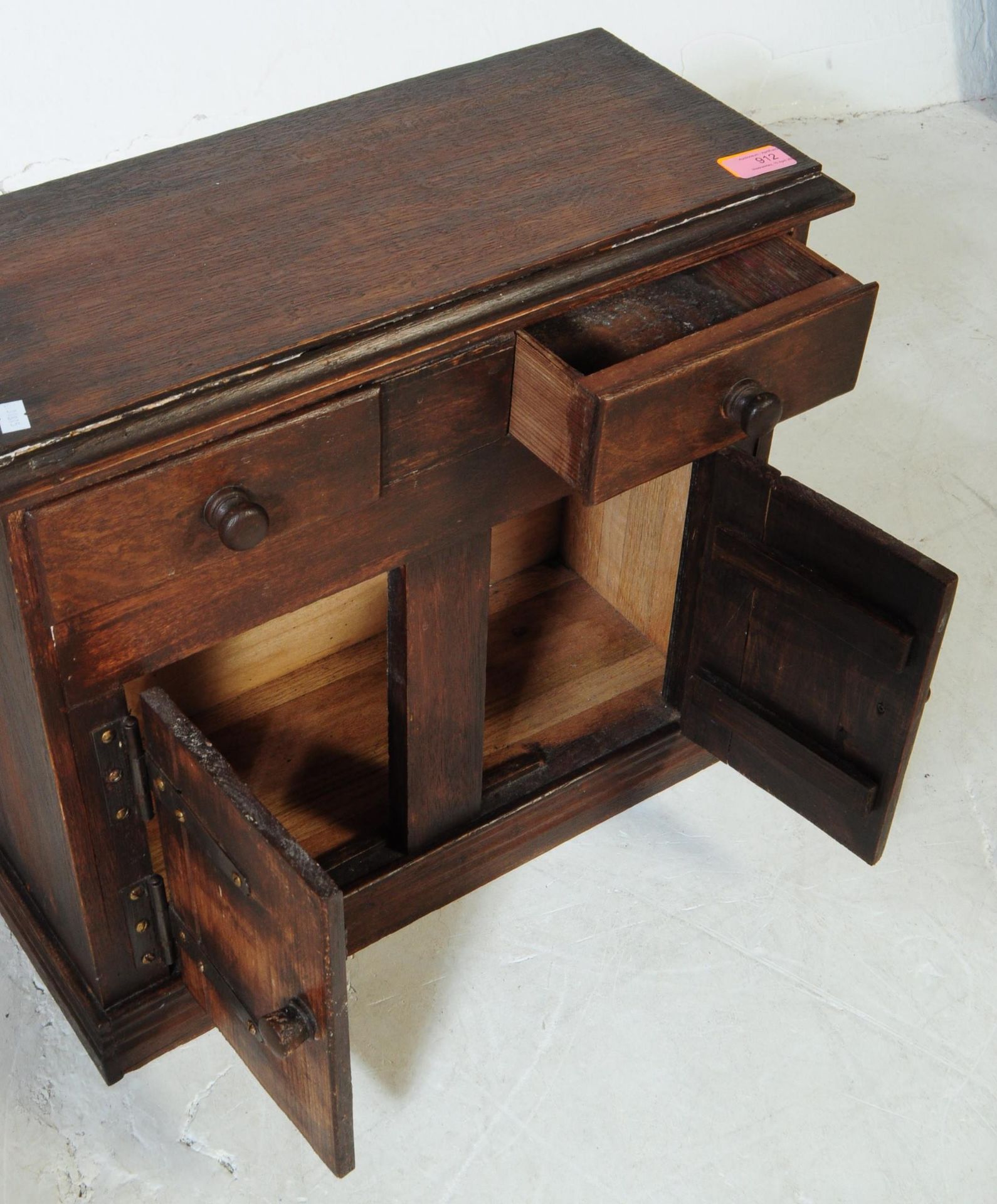 OAK & PINE APPRENTICE PIECE CREDENZA CABINET - Image 3 of 4