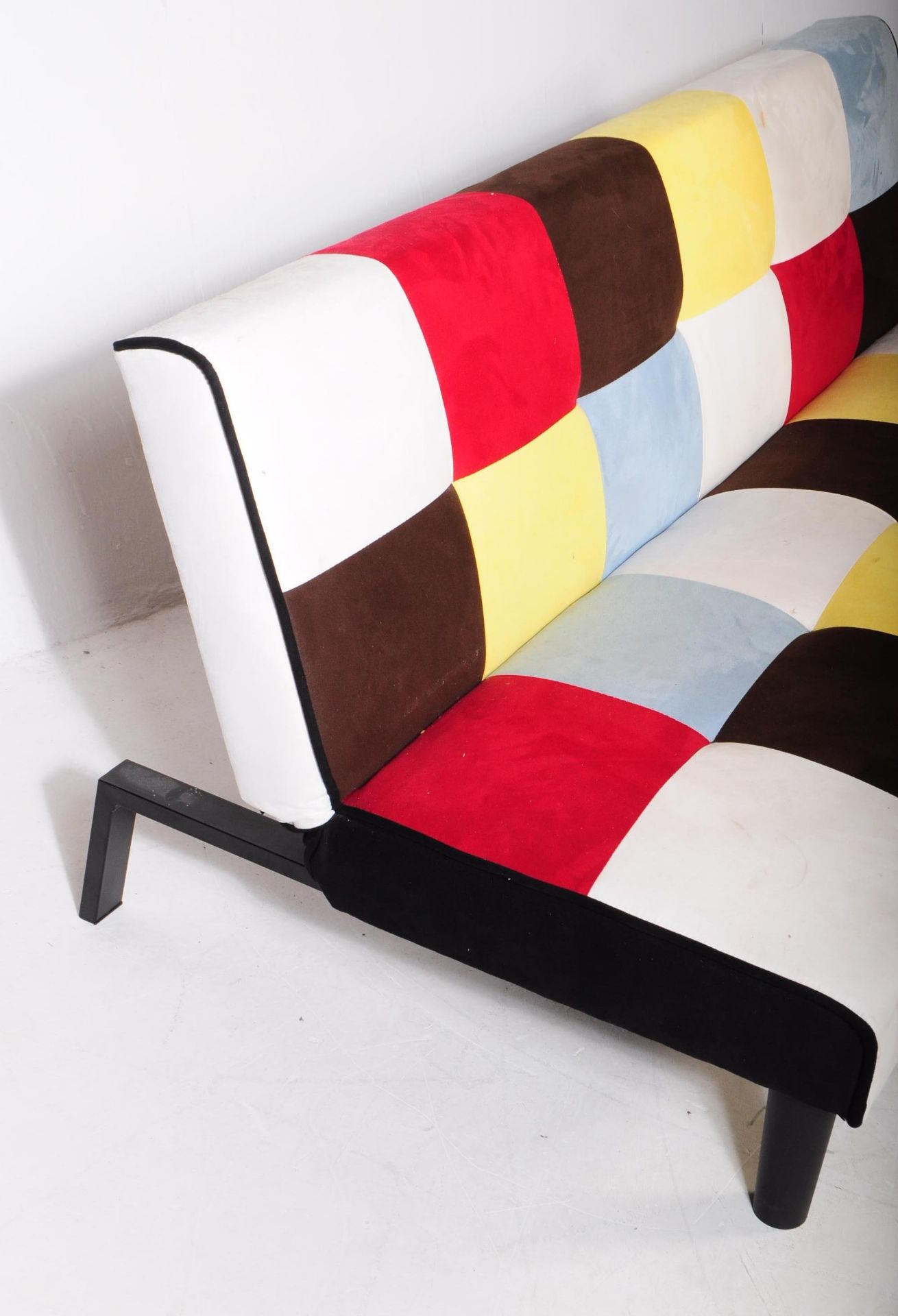 CONTEMPORARY PATCHWORK FOLD DOWN SOFA BED / SOFA SETTEE - Image 3 of 5