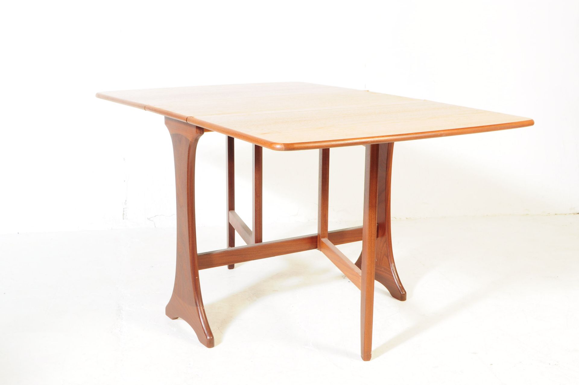 G-PLAN - MID CENTURY TEAK DROP LEAF DINING TABLE