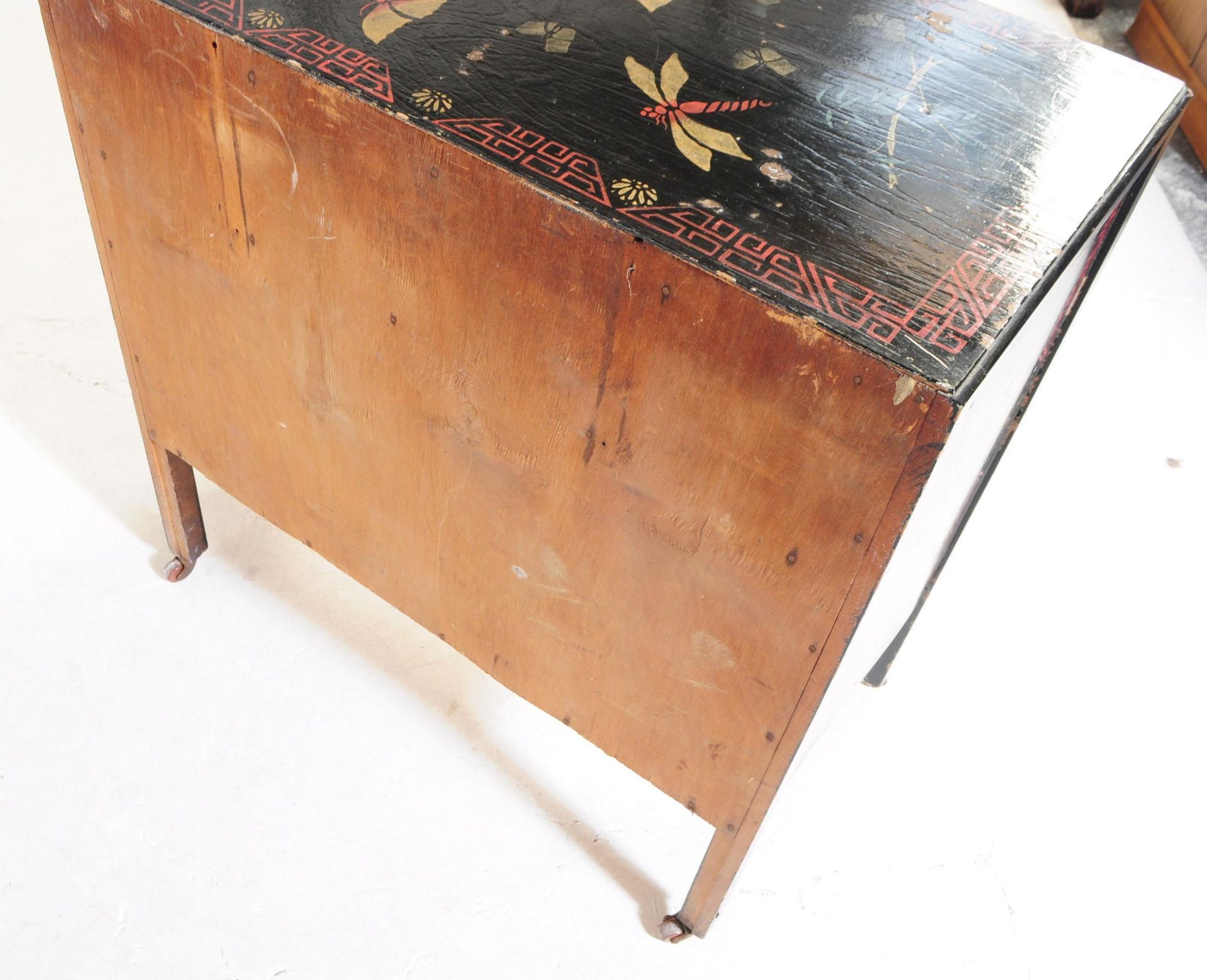 CHINESE MANNER BLACK LACQUERED CHEST OF DRAWERS - Image 6 of 7