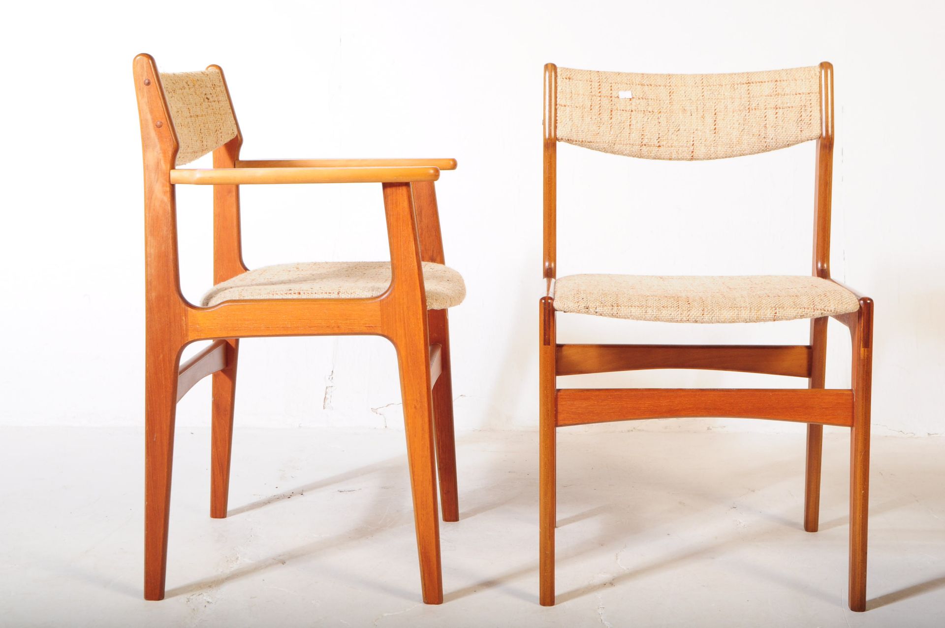 ERIK BUCH - FOUR MID CENTURY TEAK DINING CHAIRS - Image 2 of 7