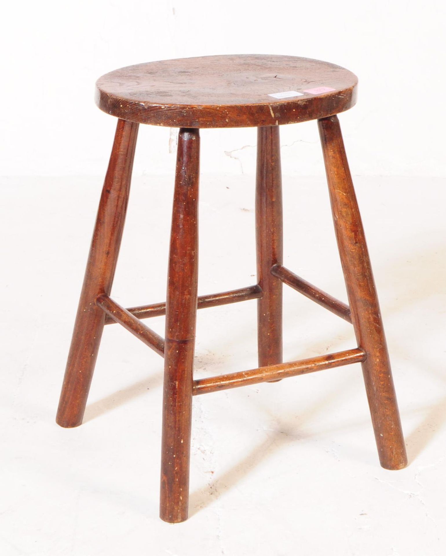 19TH CENTURY VICTORIAN ELM WOOD MILKING STOOL