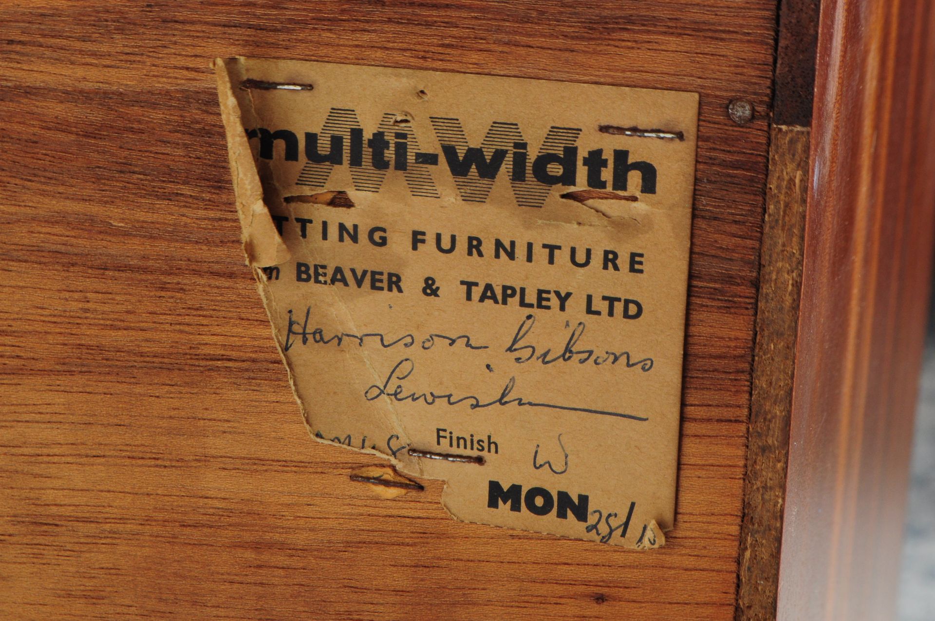 MID CENTURY BEAVER & TAPLEY GLASS DISPLAY CABINET - Image 6 of 6