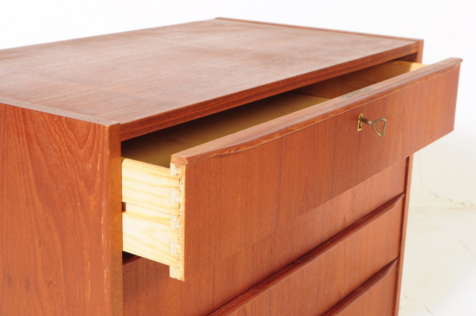 DANISH MODERN DESIGN - RETRO TEAK CHEST OF DRAWERS - Image 2 of 5