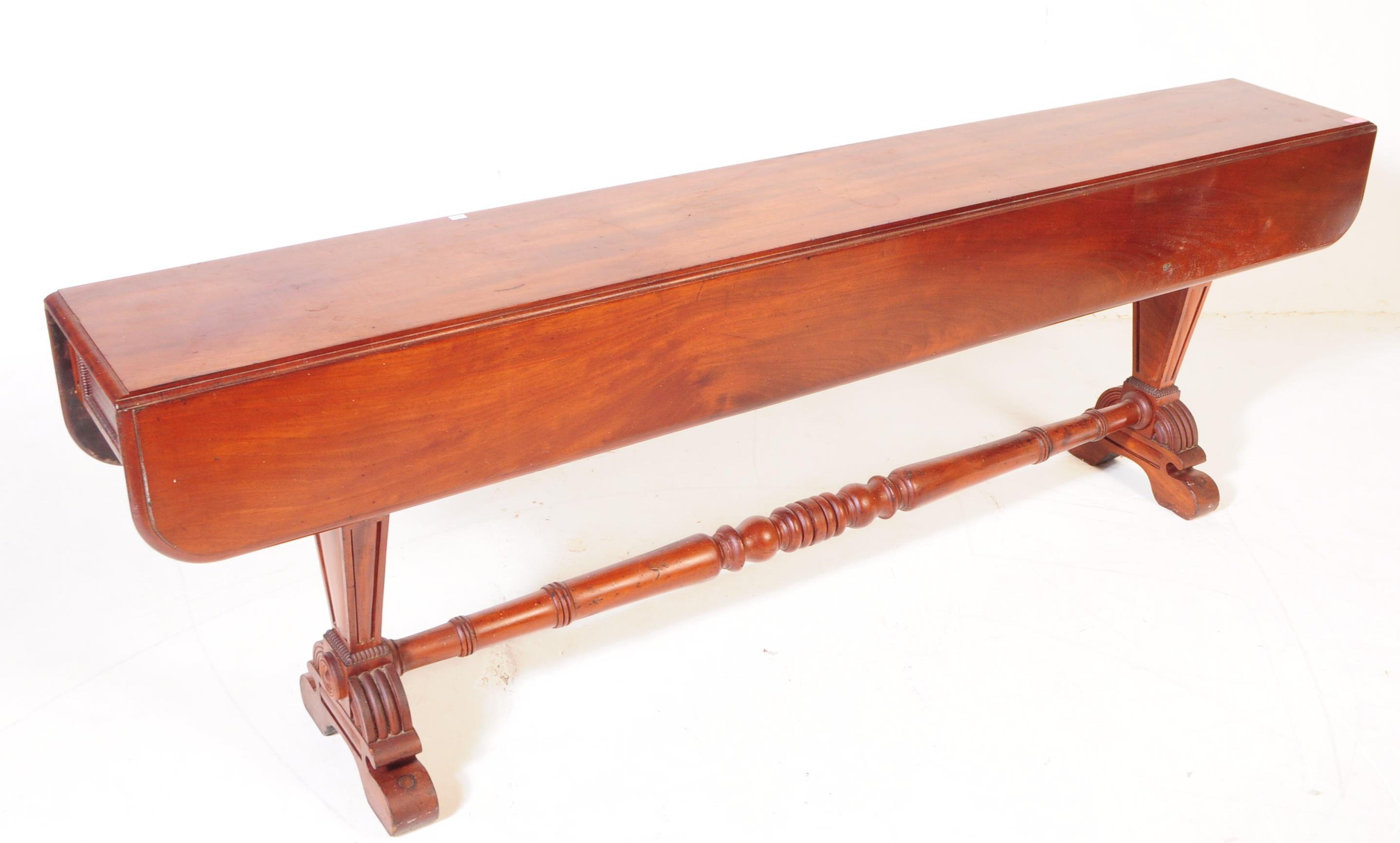 VICTORIAN FLAME MAHOGANY DROP LEAF WAKE TABLE