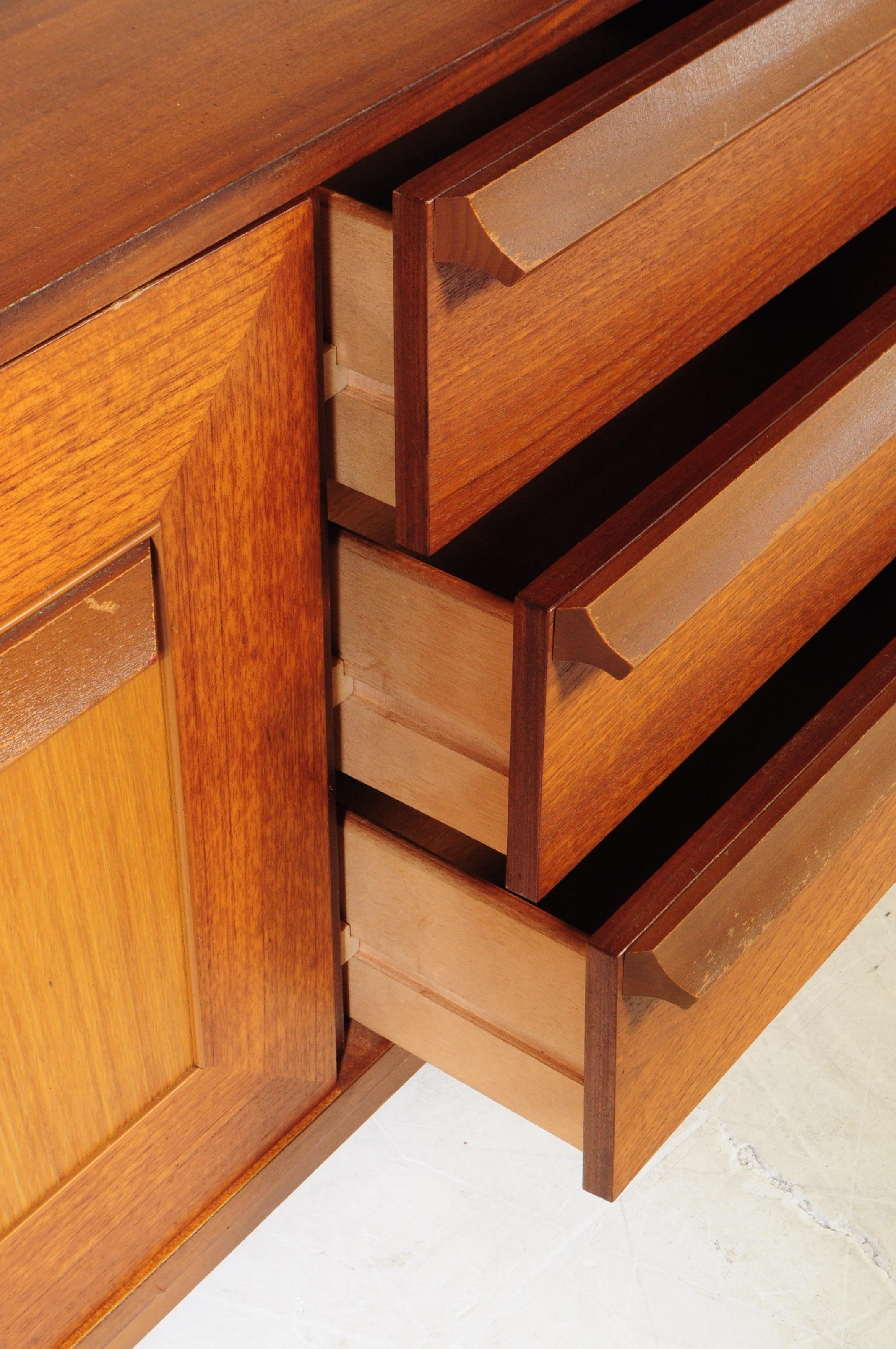 STONEHILL - MID CENTURY TEAK ROOM DIVIDER - Image 4 of 7