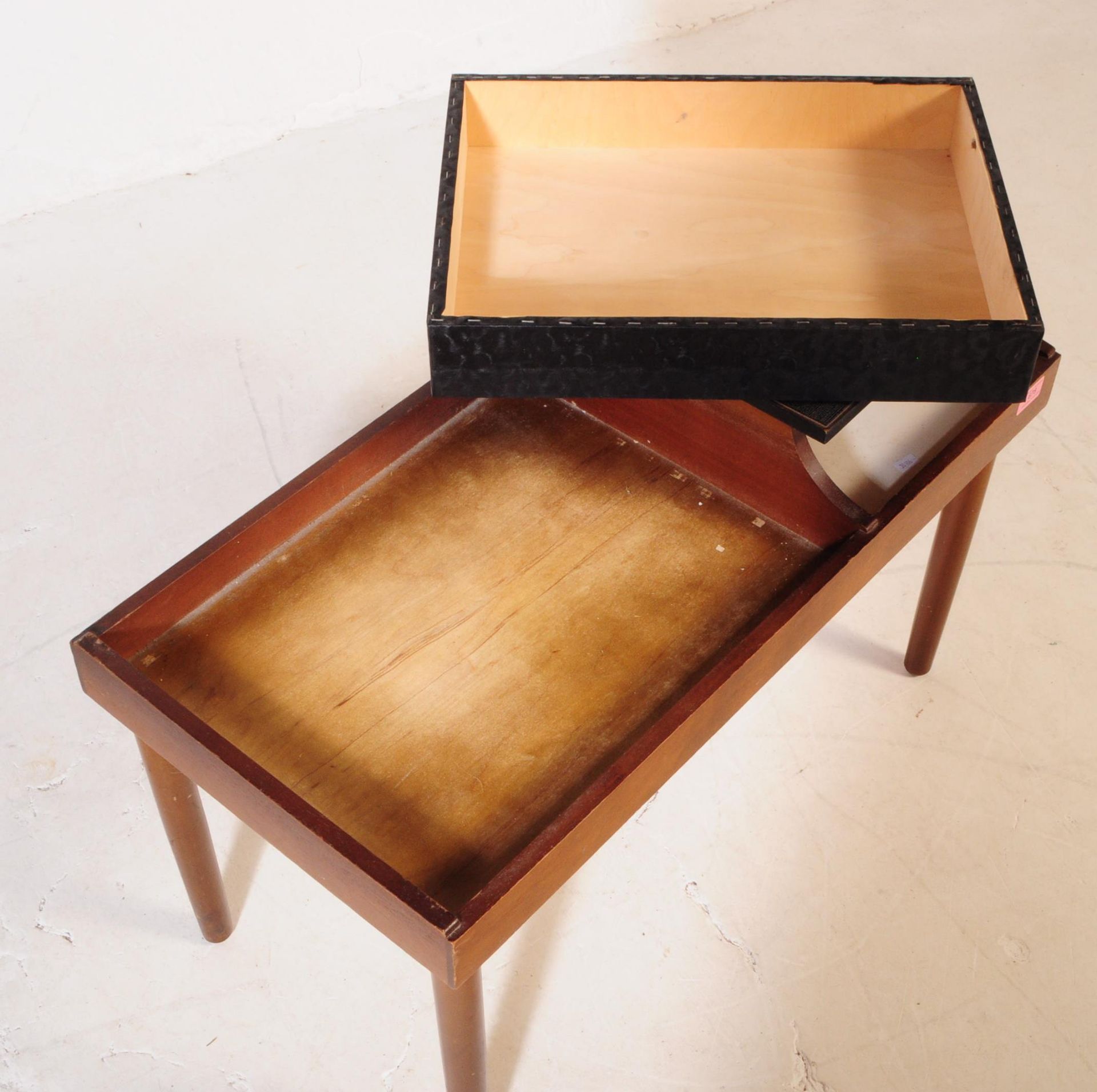 BRITISH MODERN DESIGN - MID CENTURY VENEERED TELEPHONE TABLE - Bild 3 aus 4