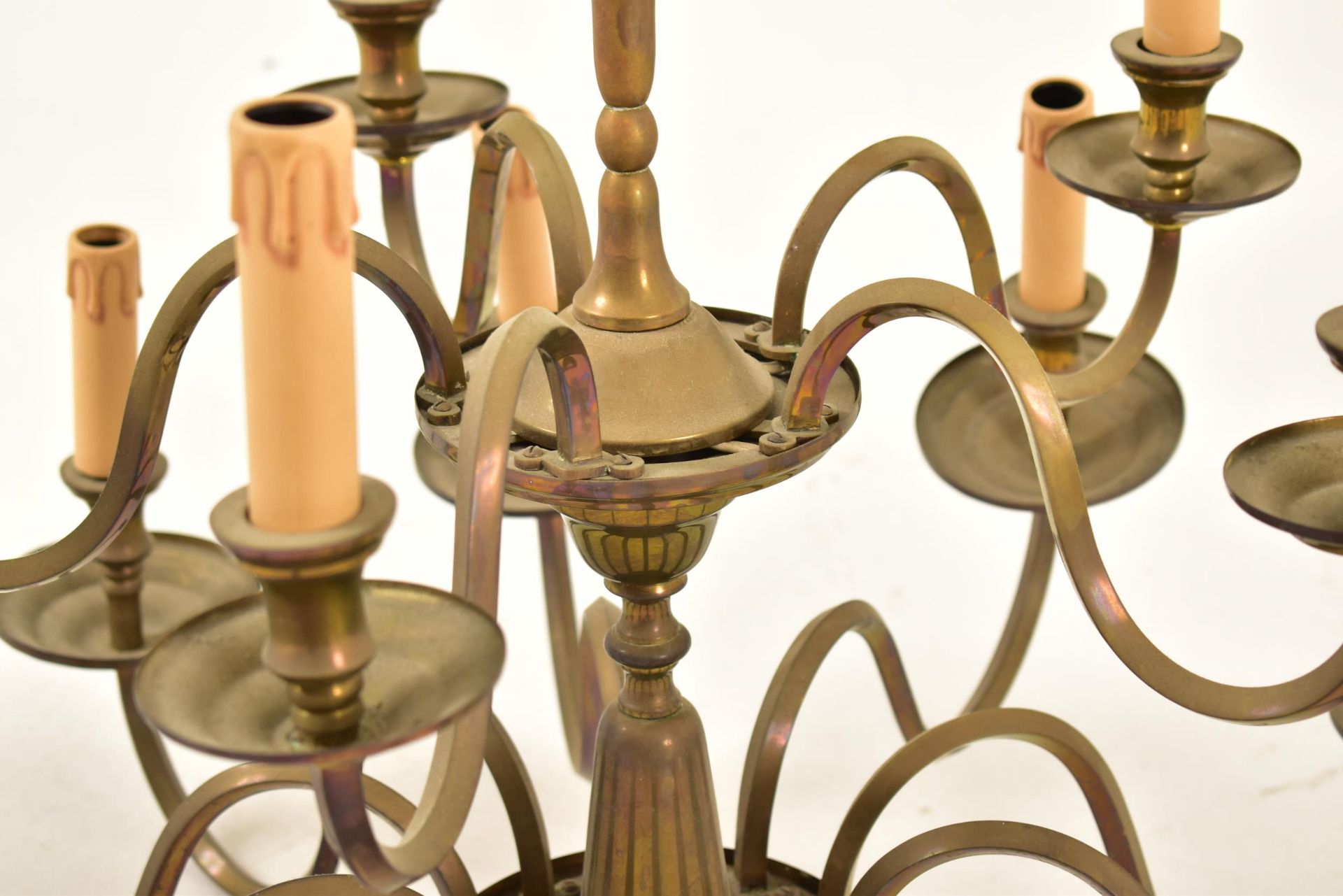 FRENCH INSPIRED 20TH CENTURY BRASS TEN ARM CHANDELIER - Image 3 of 4