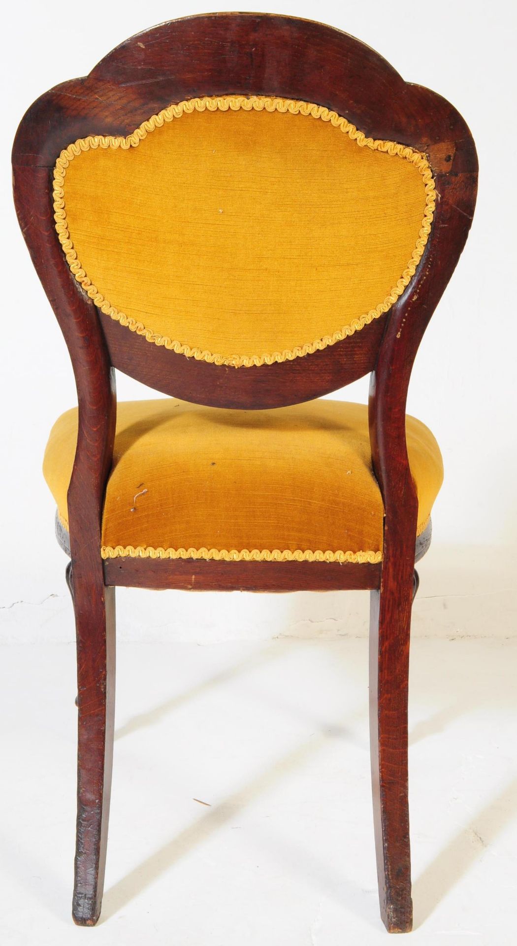 SET OF FIVE VICTORIAN MAHOGANY & YELLOW VELOUR DINING CHAIRS - Bild 5 aus 6