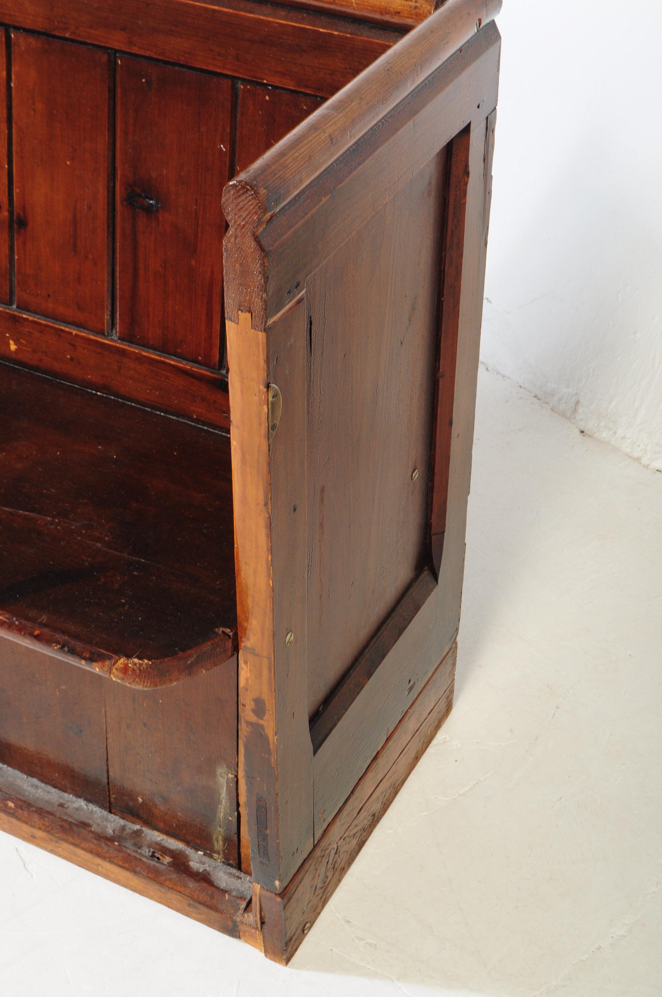 19TH CENTURY VICTORIAN OAK CHURCH PEW - Bild 3 aus 4