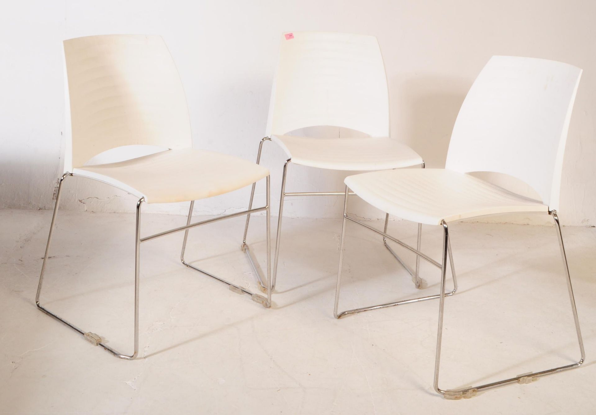 FROVI - MID 20TH CENTURY CANTEEN CHAIRS - Image 2 of 5