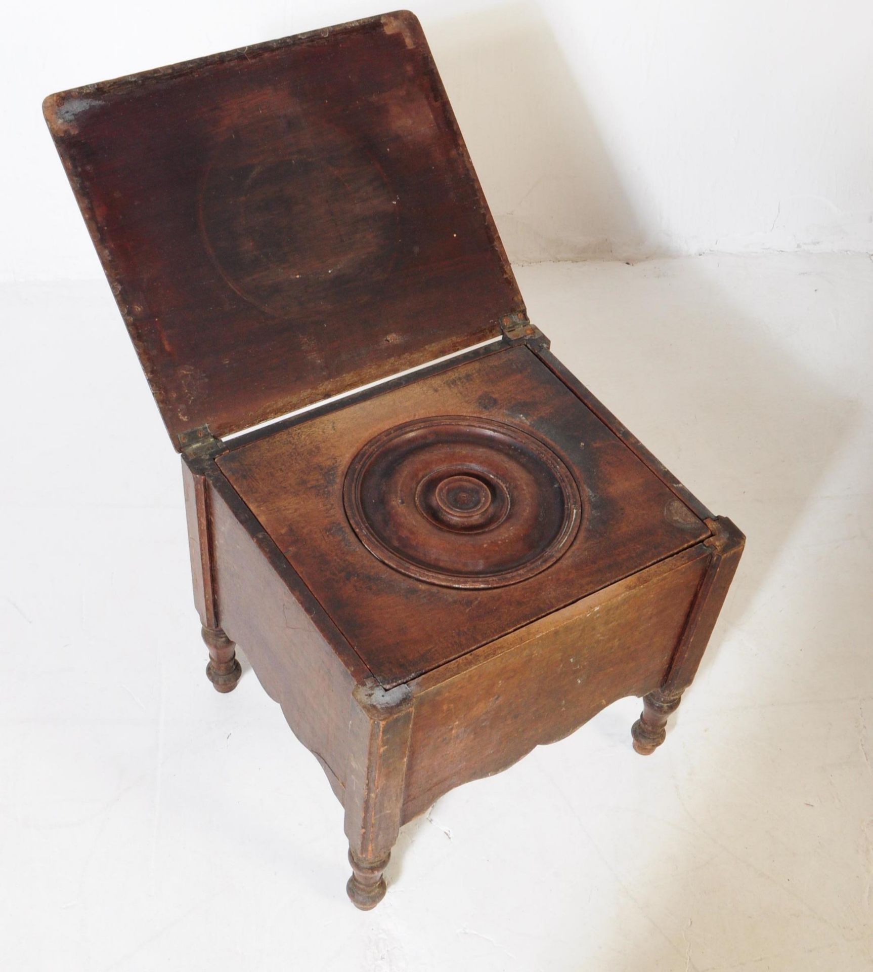 19TH CENTURY VICTORIAN SEATED COMMODE - Image 3 of 5