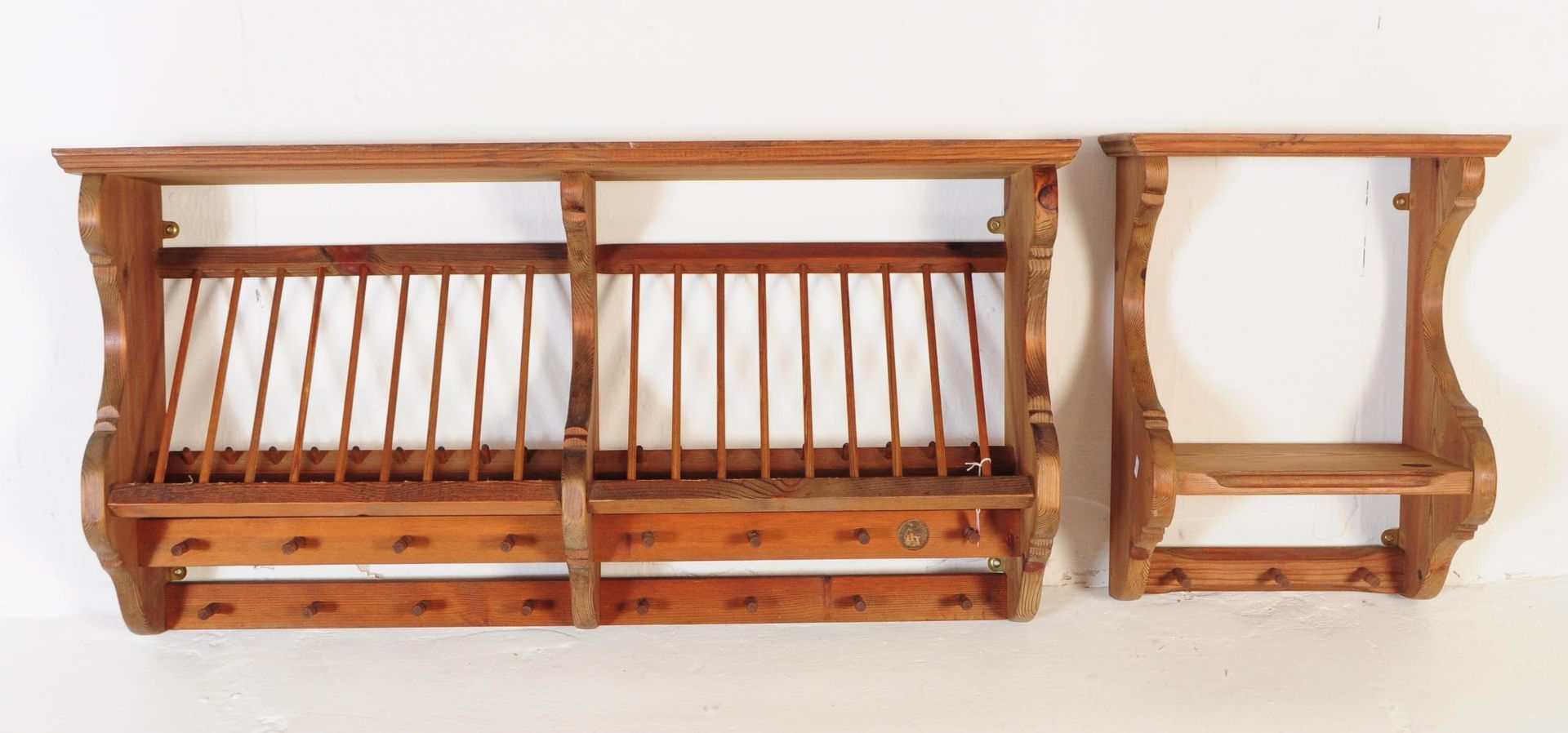 PENNY PINE & CO - TWO PINE WOOD PLATE RACKS