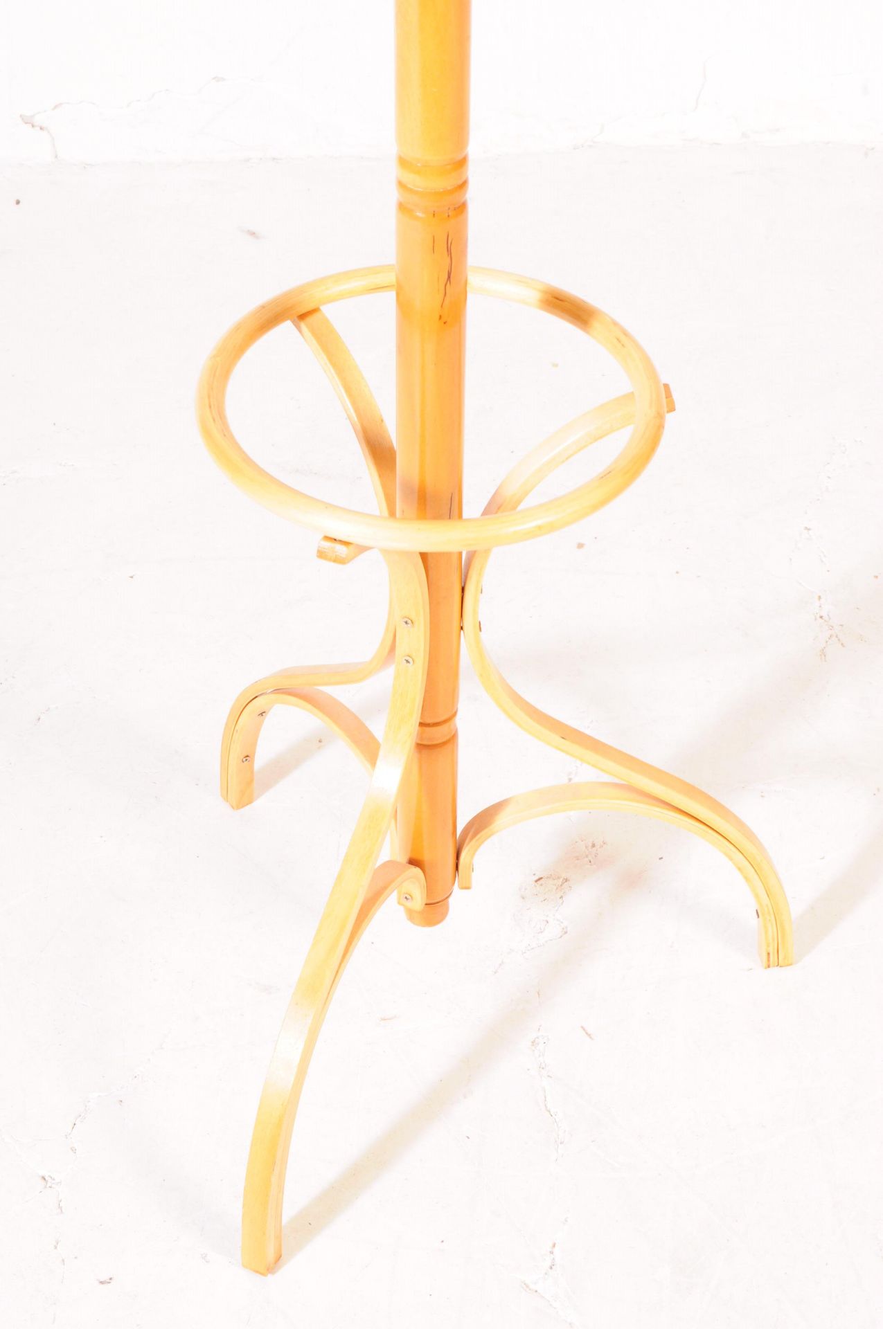 20TH CENTURY THONET MANNER BENTWOOD COAT STAND - Image 3 of 4