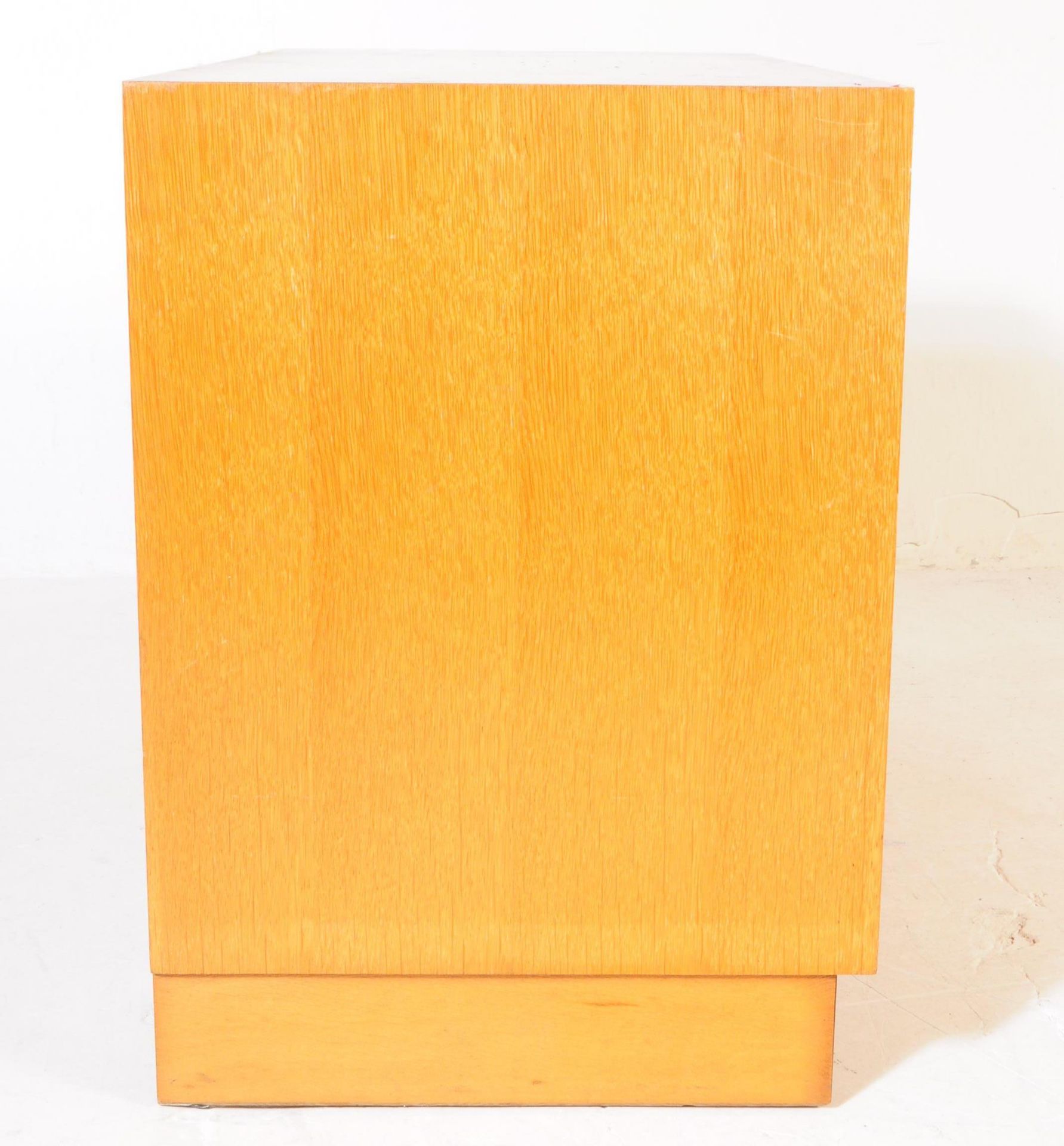 BRITISH MODERN DESIGN - RETRO MID CENTURY CHEST OF DRAWERS - Image 3 of 4