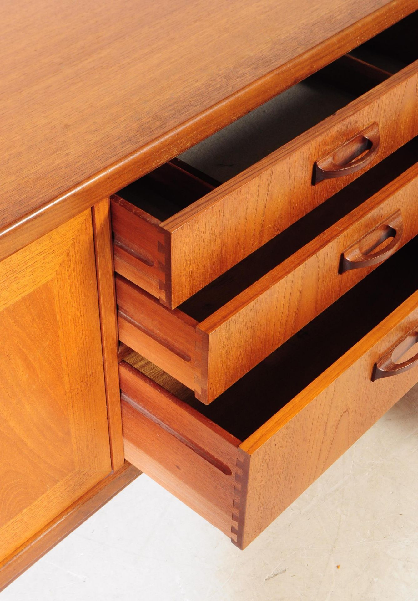 G-PLAN - MID CENTURY TEAK SIERRA SIDEBOARD - Image 4 of 11