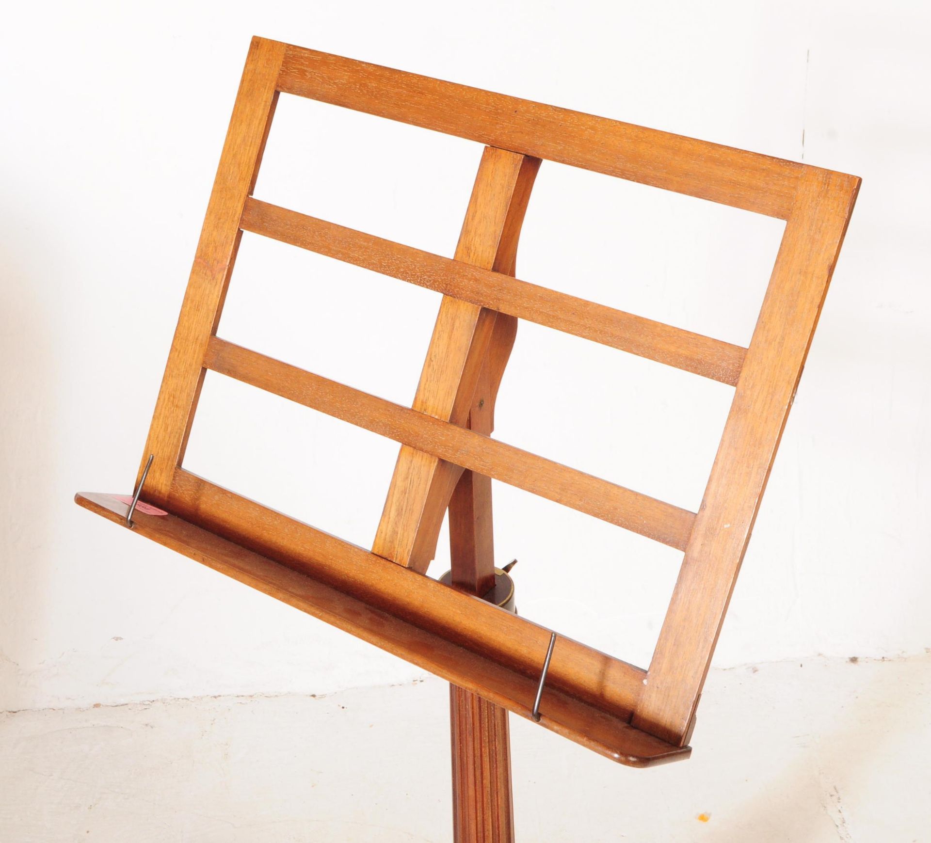 EARLY 19TH CENTURY MAHOGANY MUSIC STAND - Bild 7 aus 7