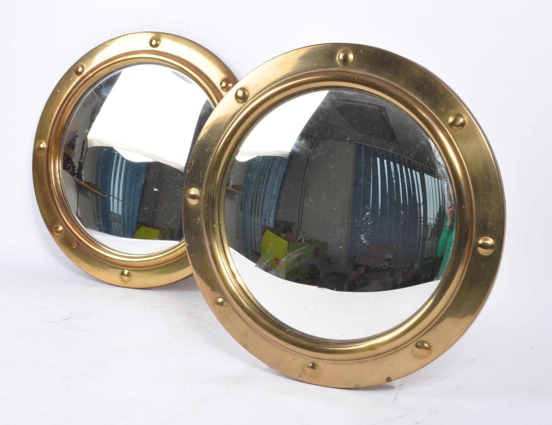 PAIR OF VINTAGE 1940S REGENCY REVIVAL CONVEX MIRRORS - Image 3 of 6