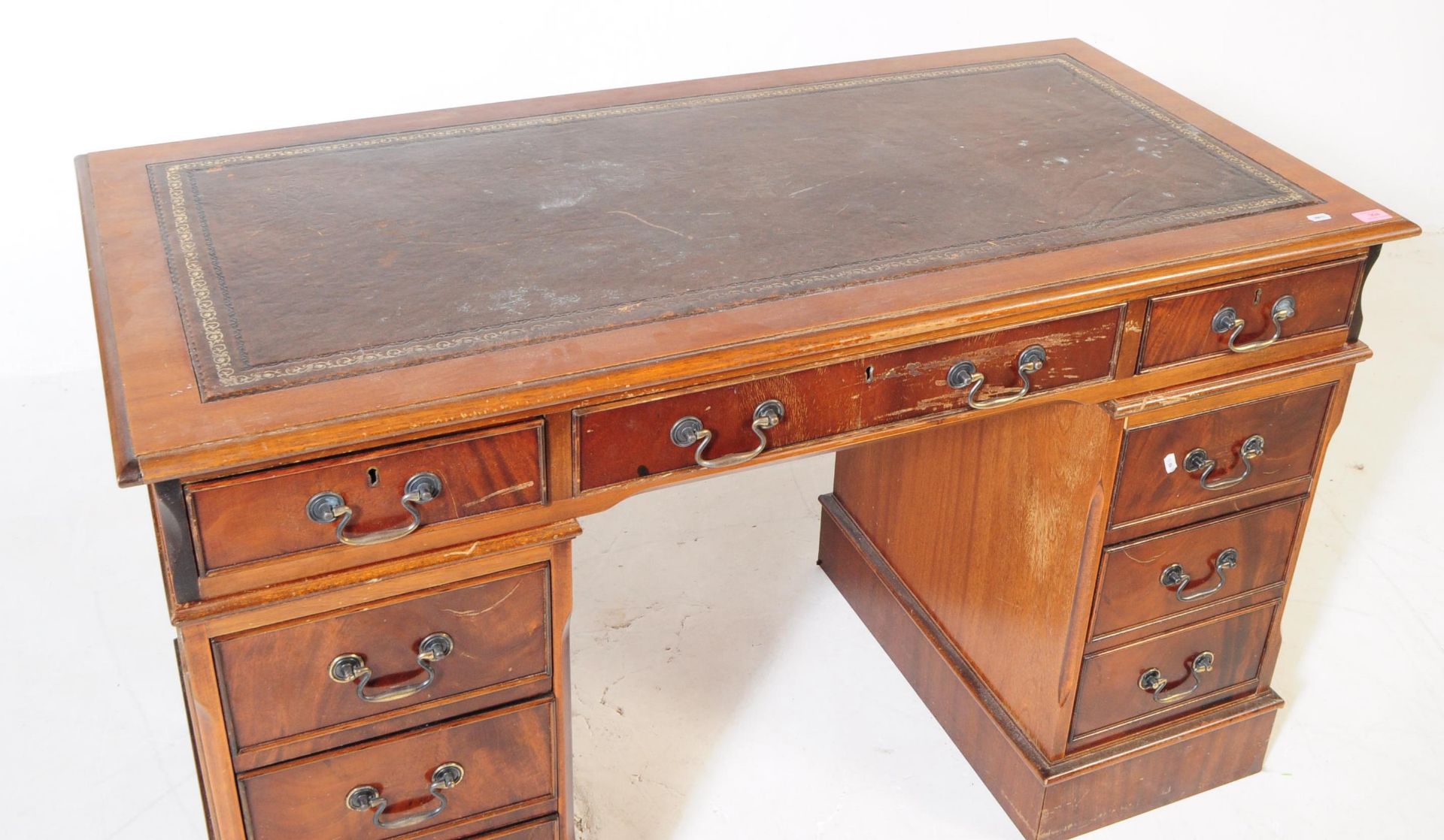 GEORGE III REVIVAL REPRODUCTION MAHOGANY OFFICE DESK - Image 2 of 8