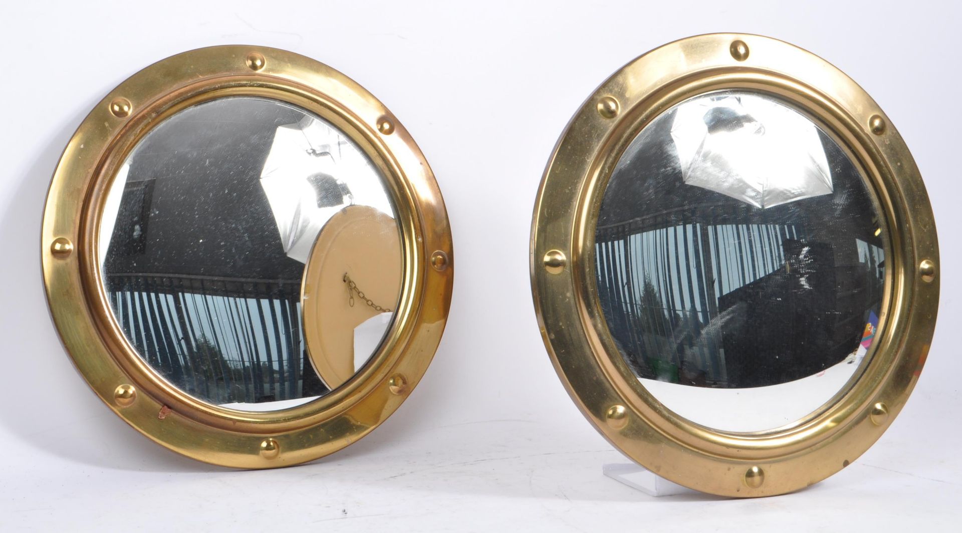 PAIR OF VINTAGE 1940S REGENCY REVIVAL CONVEX MIRRORS - Bild 2 aus 6