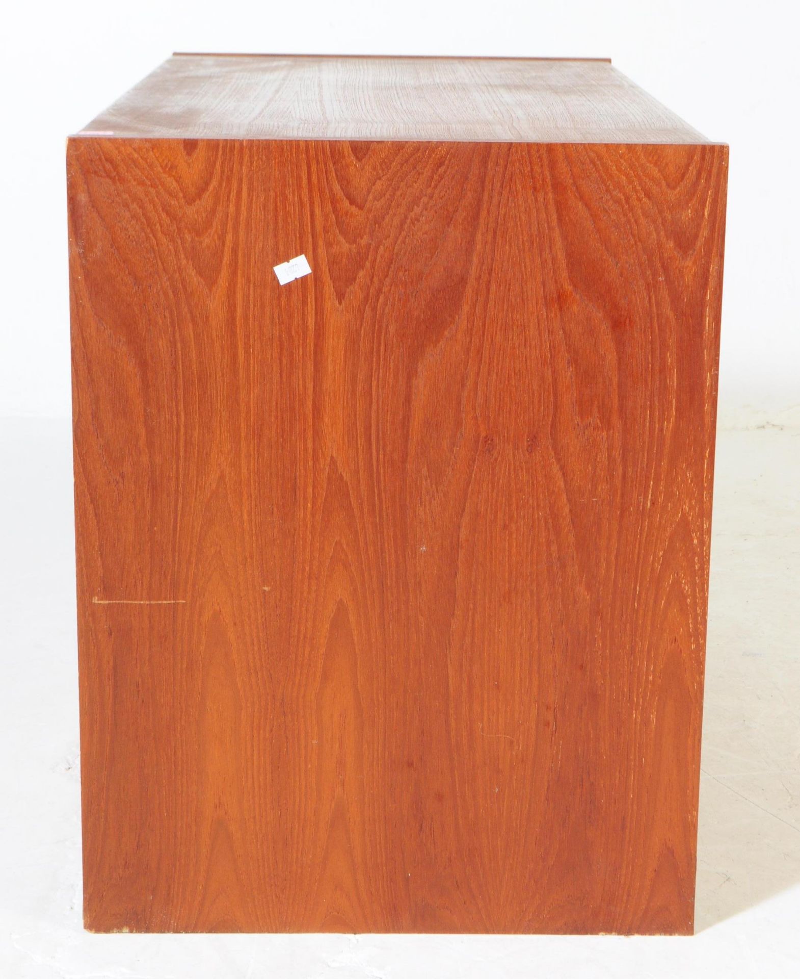 DANISH MODERN DESIGN - RETRO TEAK CHEST OF DRAWERS - Image 4 of 5