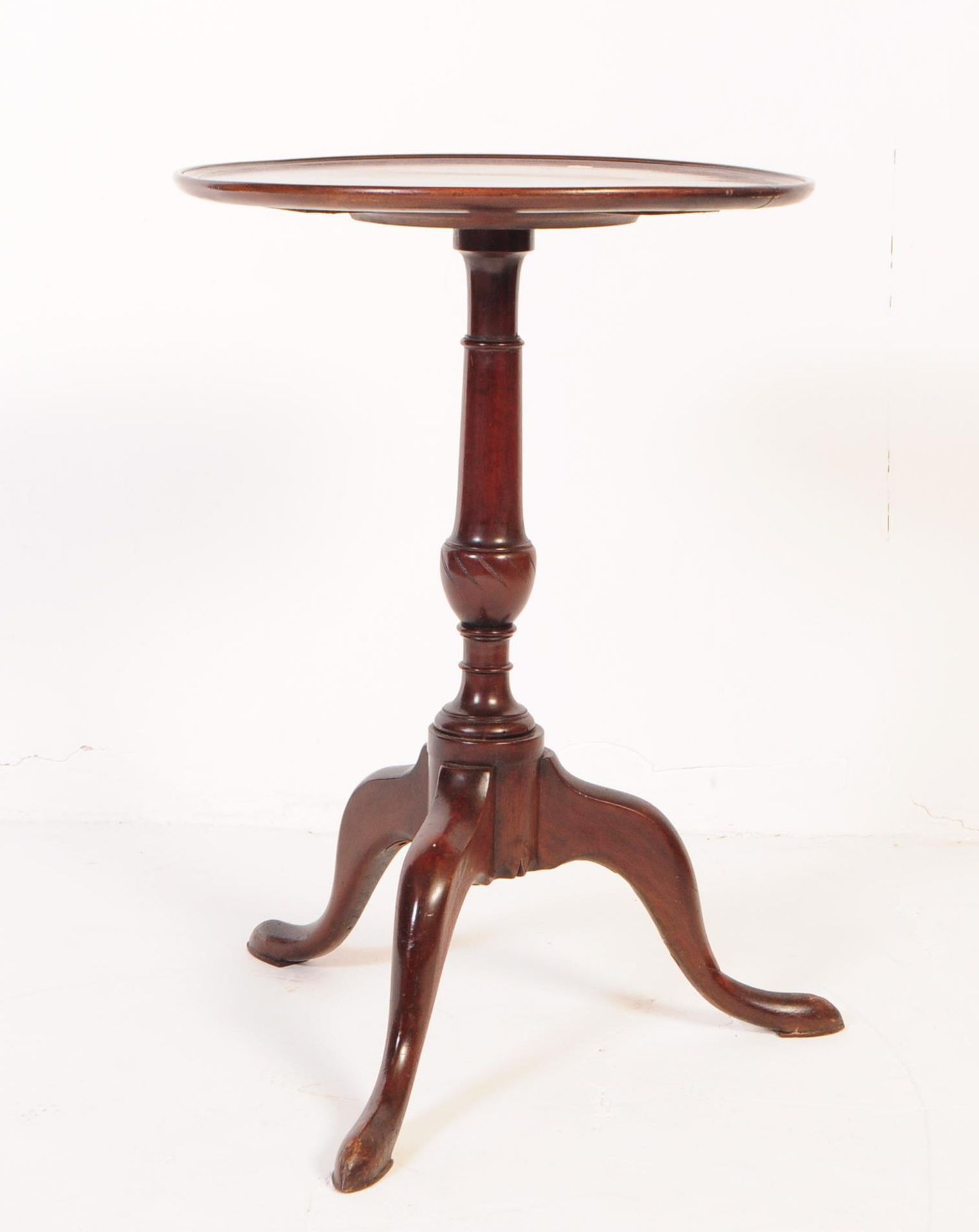 GEORGE II REVIVAL MAHOGANY CIRCULAR WINE TABLE