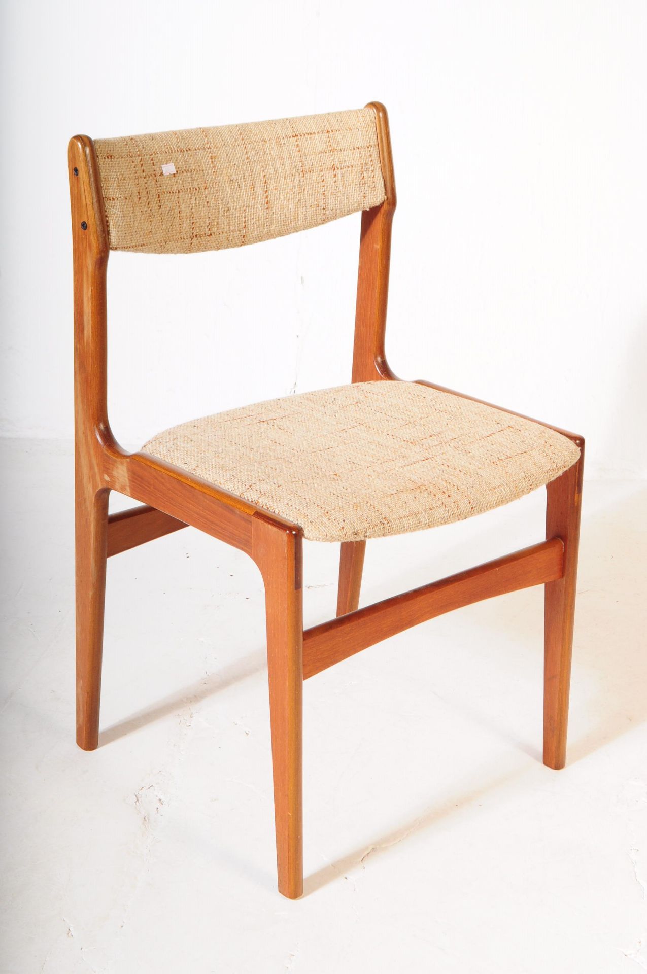 ERIK BUCH - FOUR MID CENTURY TEAK DINING CHAIRS - Image 5 of 7