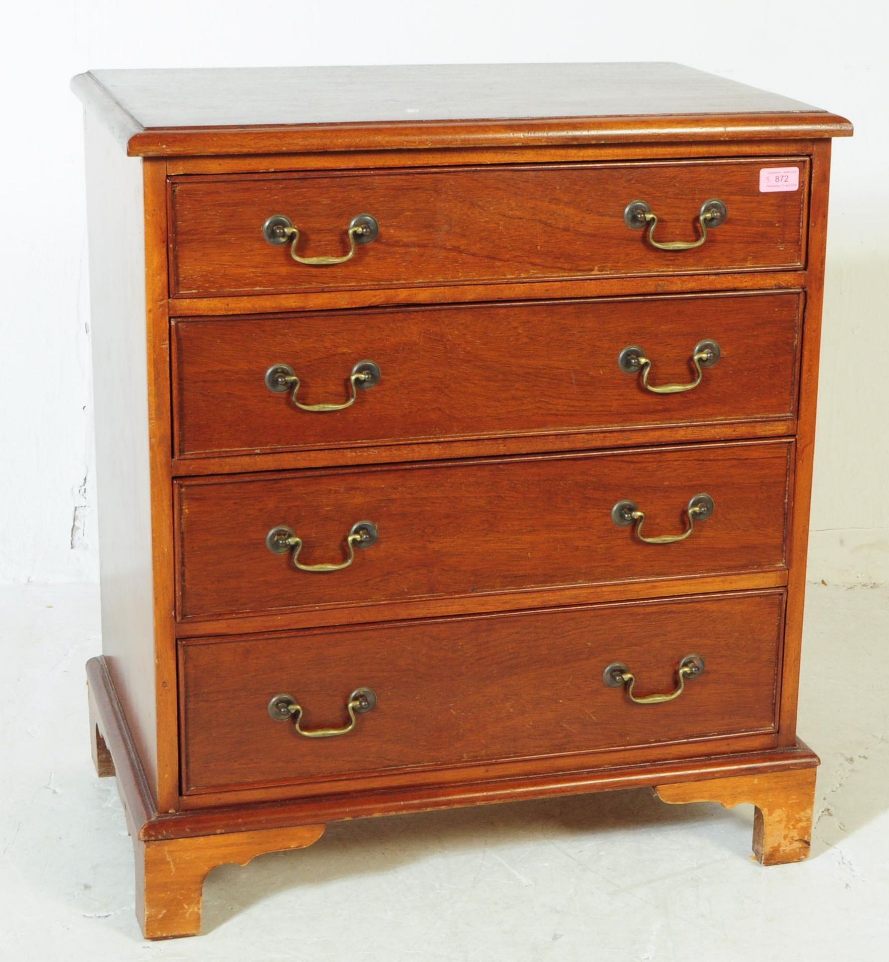 EARLY 20TH CENTURY MAHOGANY CHEST OF DRAWERS