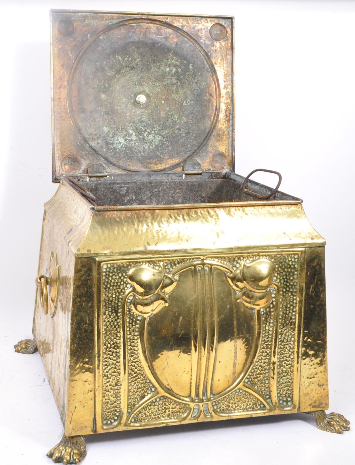 EARLY 20TH CENTURY BRASS ART NOUVEAU COAL SCUTTLE - Bild 7 aus 7