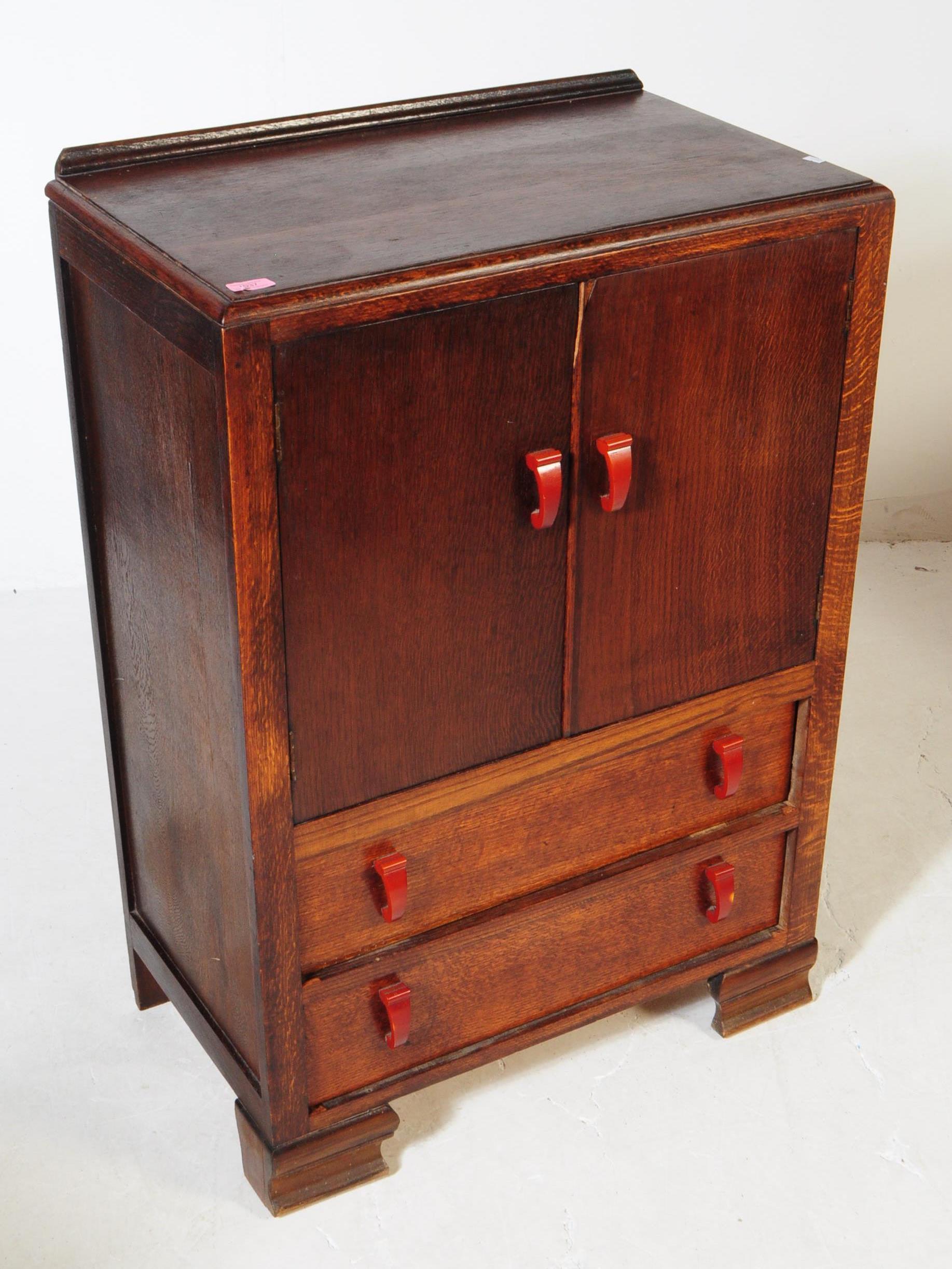 VINTAGE 20TH CENTURY ART DECO TALLBOY OAK LINEN CABINET - Image 2 of 6