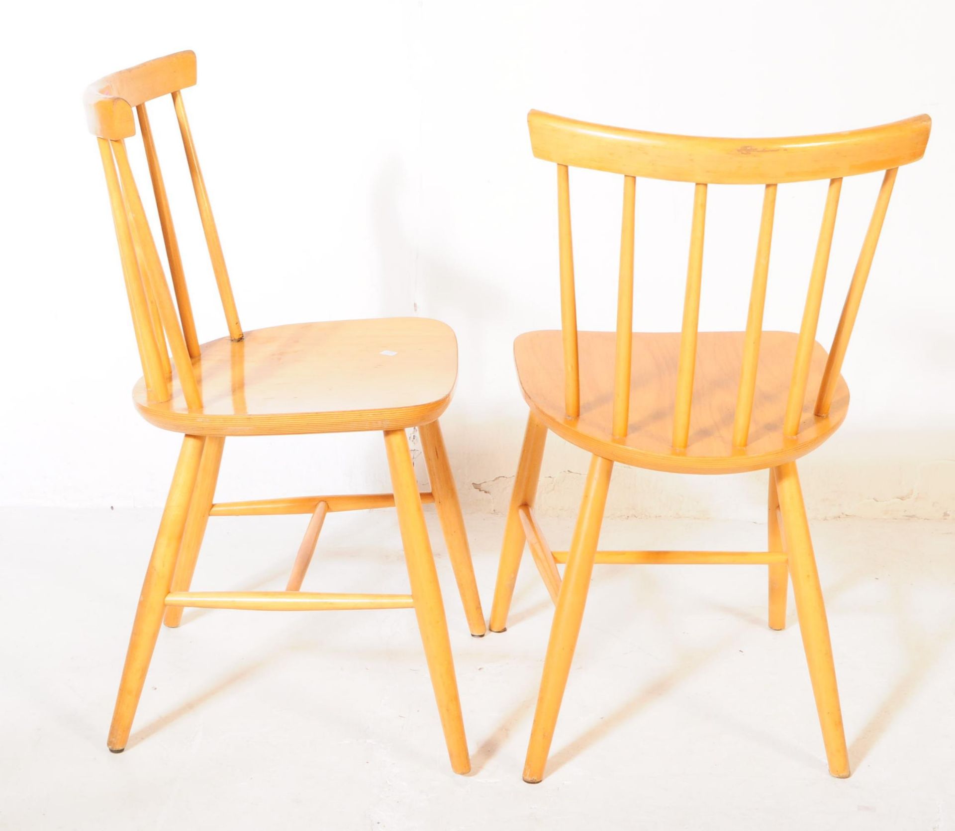 ERCOL MANNER - FOUR ELM STICK BACK DINING CHAIRS - Bild 3 aus 4