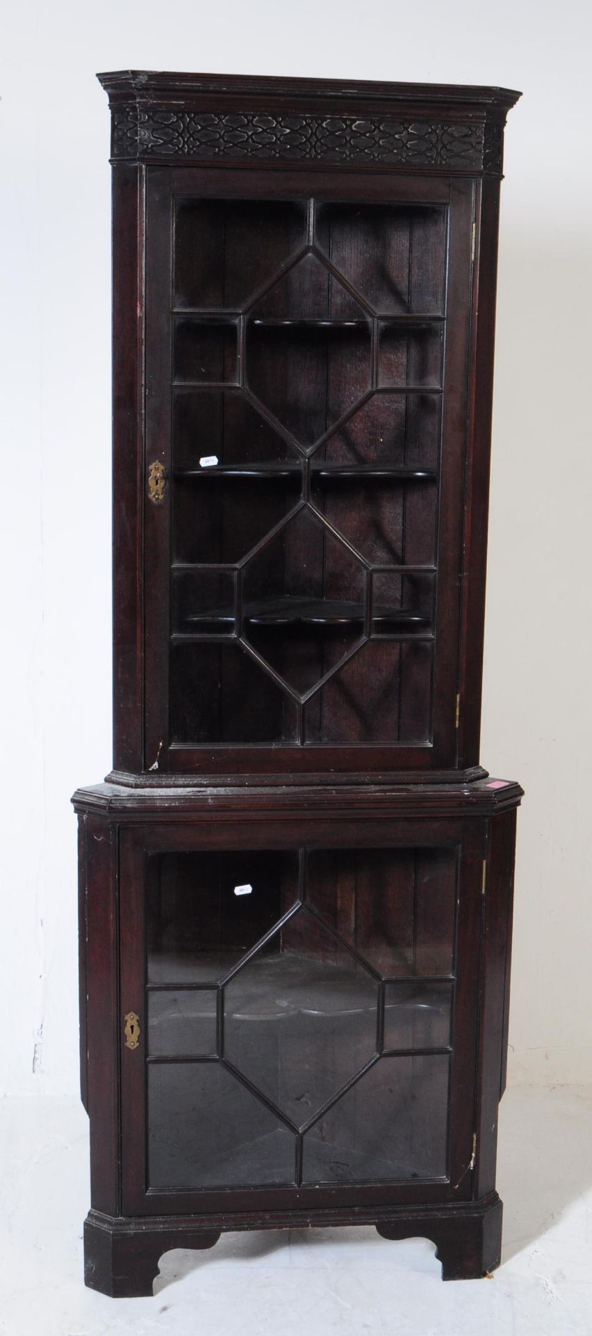 GEORGE III 19TH CENTURY MAHOGANY ASTRAL GLAZED CORNER CABINET