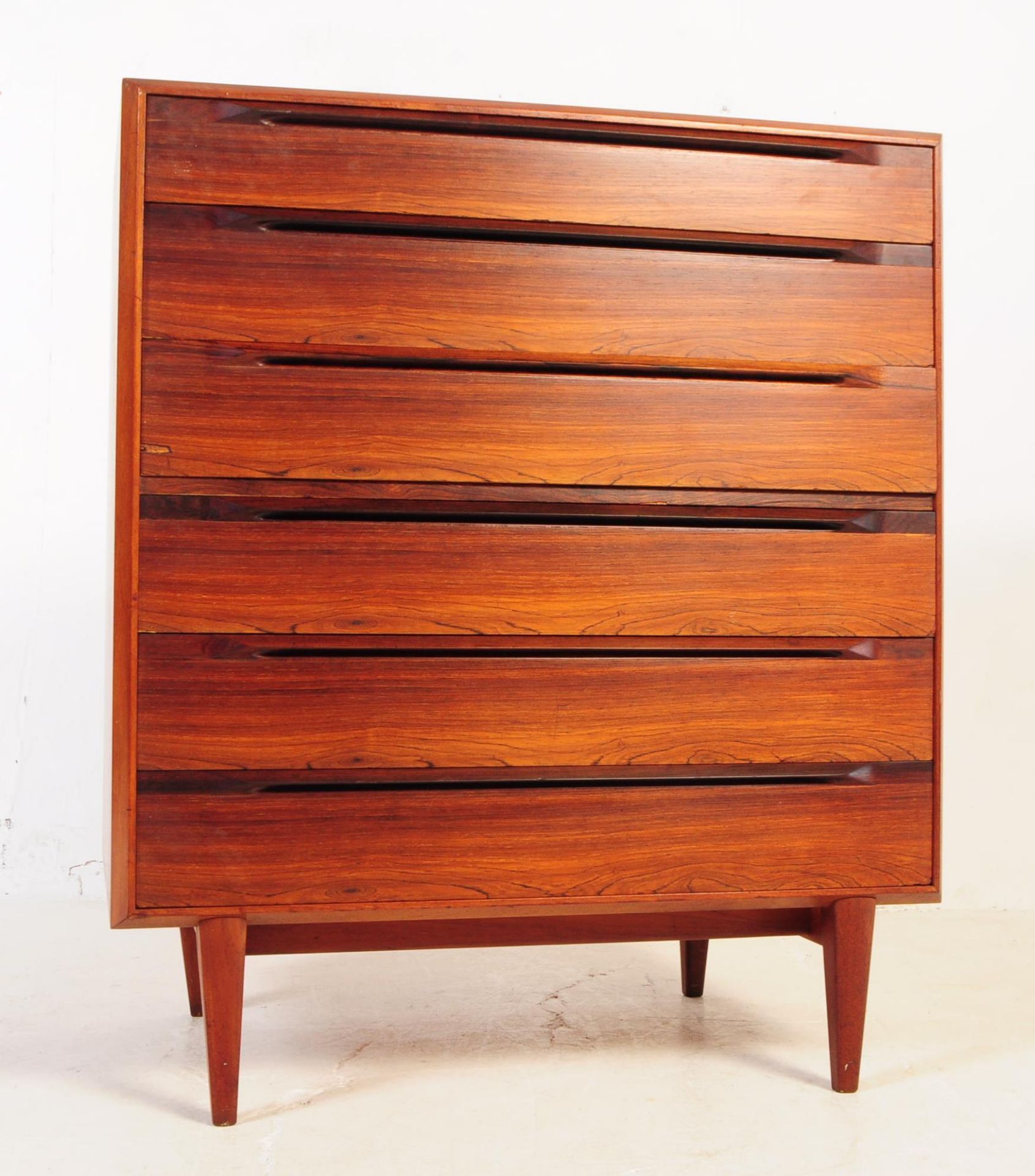 IB KOFOD-LARSEN - MID CENTURY CHEST OF DRAWERS