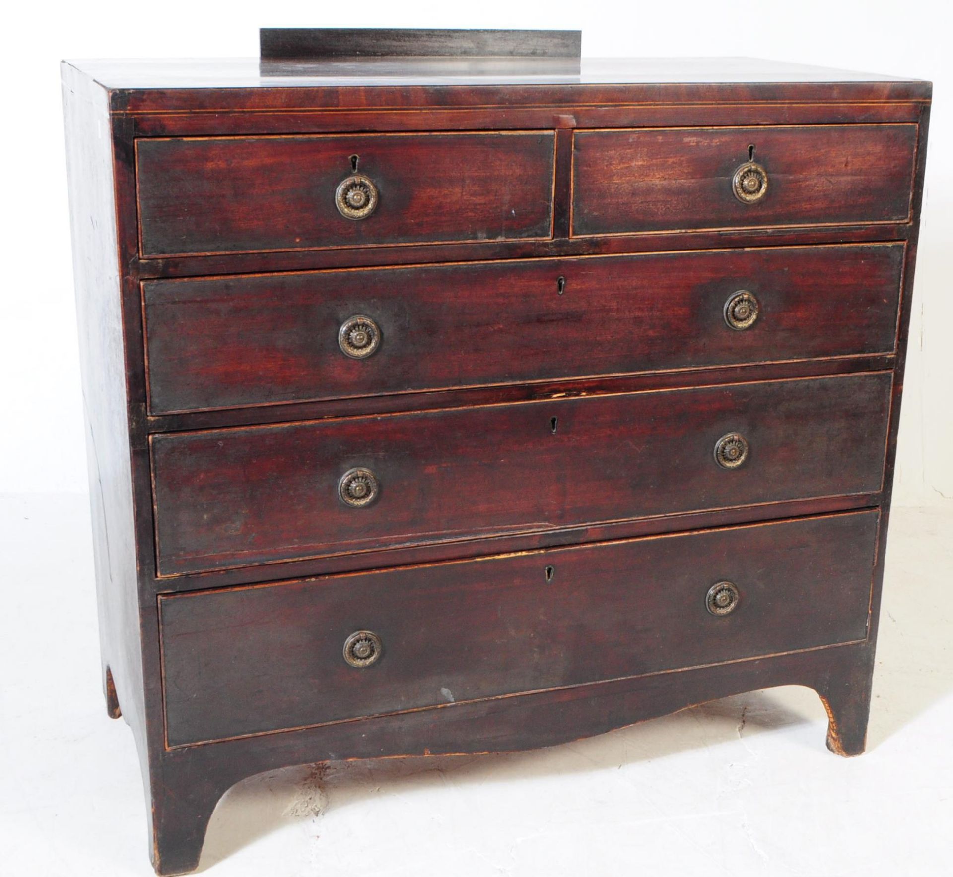 GEORGE III MAHOGANY CHEST OF DRAWERS