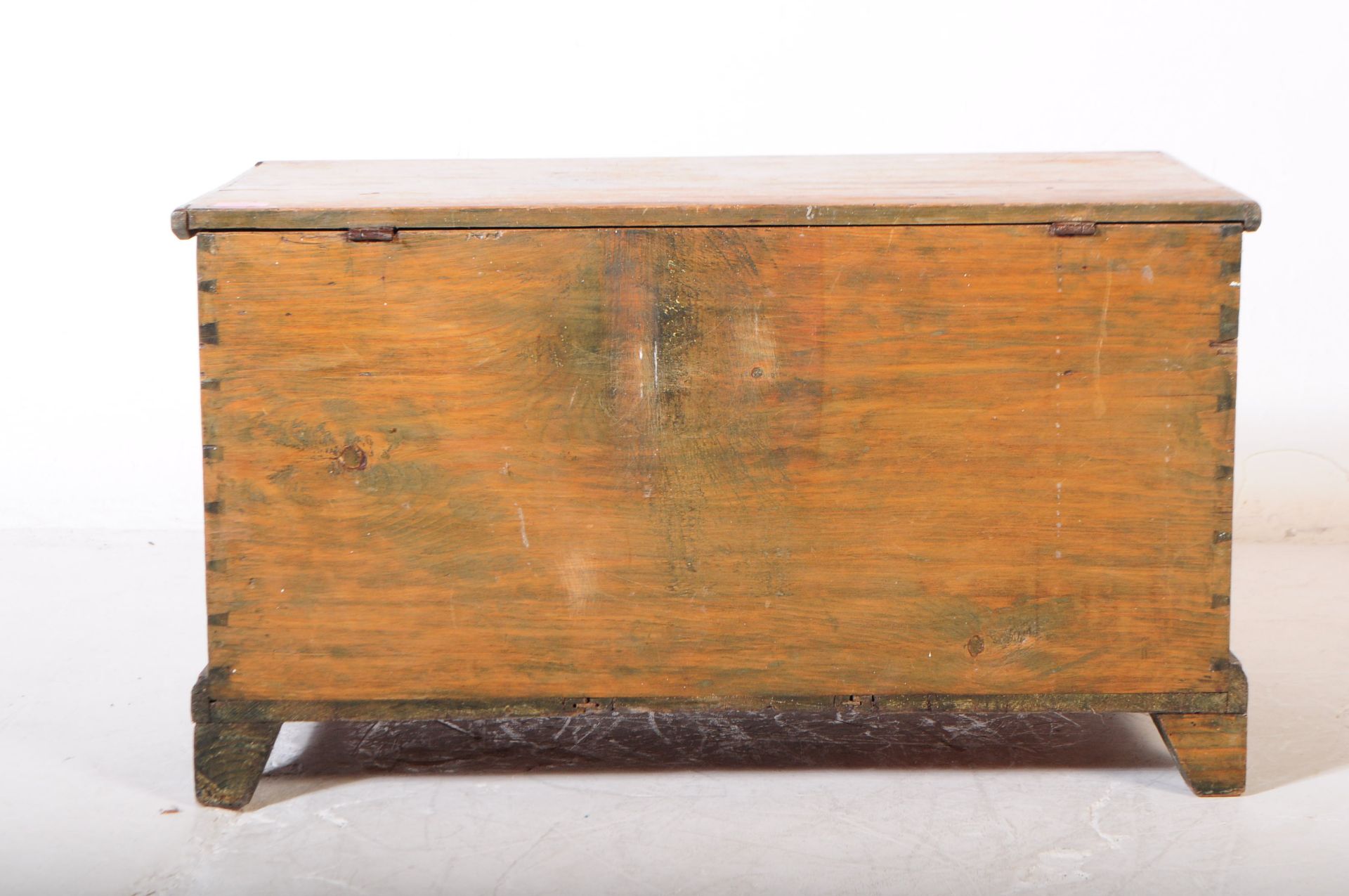 VICTORIAN 19TH CENTURY PITCH PINE BLANKET BOX - Image 5 of 5