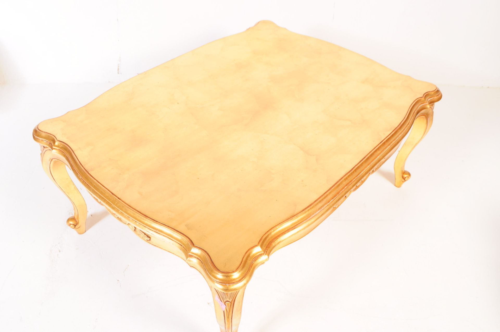 LARGE 19TH CENTURY MANNER FRENCH GILT OCCASIONAL TABLE - Bild 3 aus 5