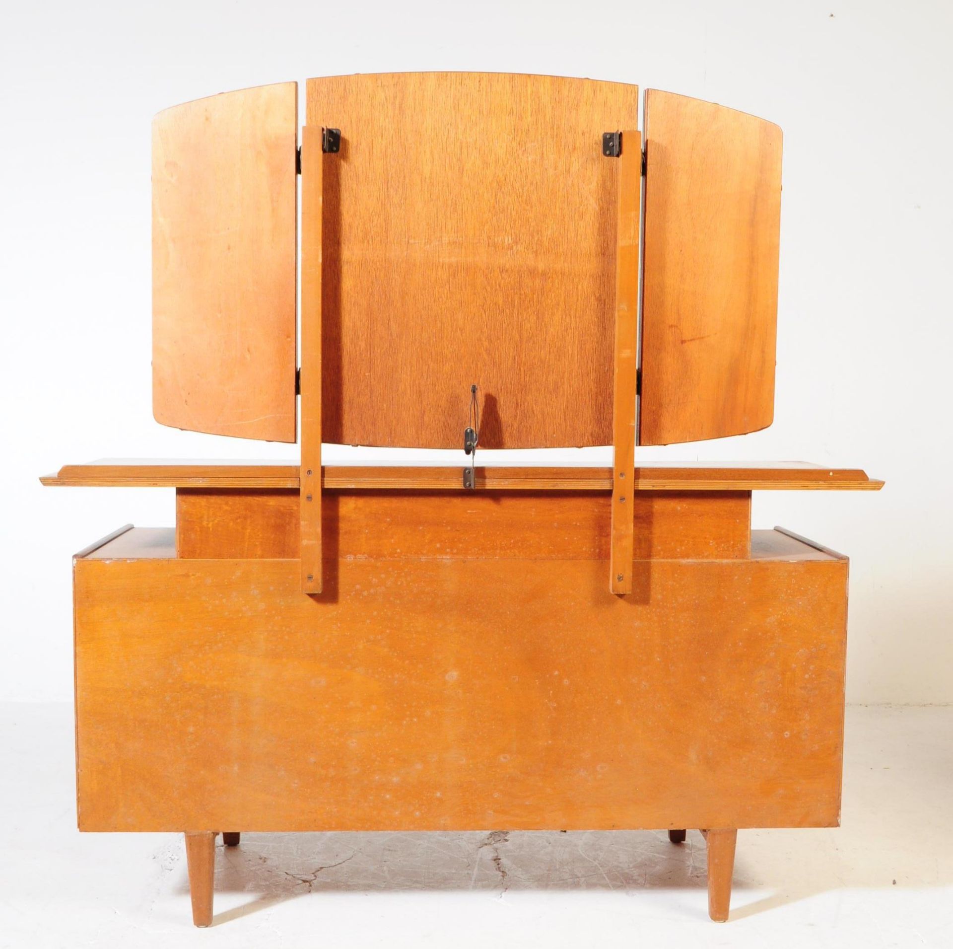 BRITISH MODERN DESIGN - MID CENTURY TEAK DRESSING TABLE - Image 4 of 4