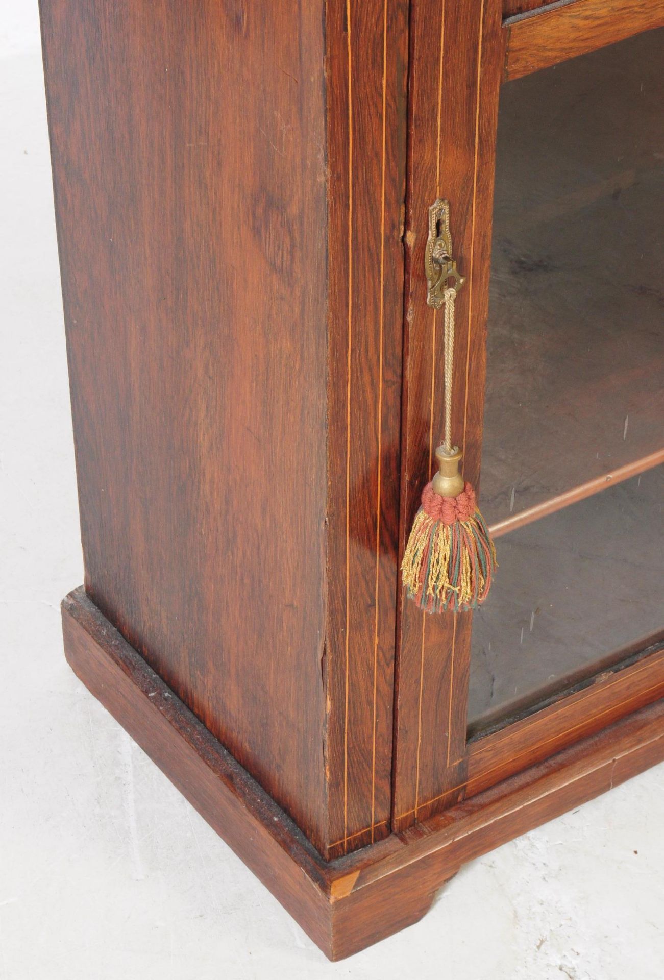 TWO EARLY 20TH CENTURY INLAID MARQUETRY MUSIC CABINETS - Bild 10 aus 12