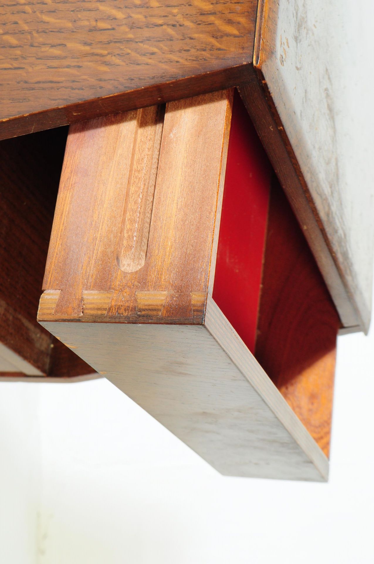 PAIR OF EARLY 20TH CENTURY BEDSIDES CABINETS - Image 4 of 5