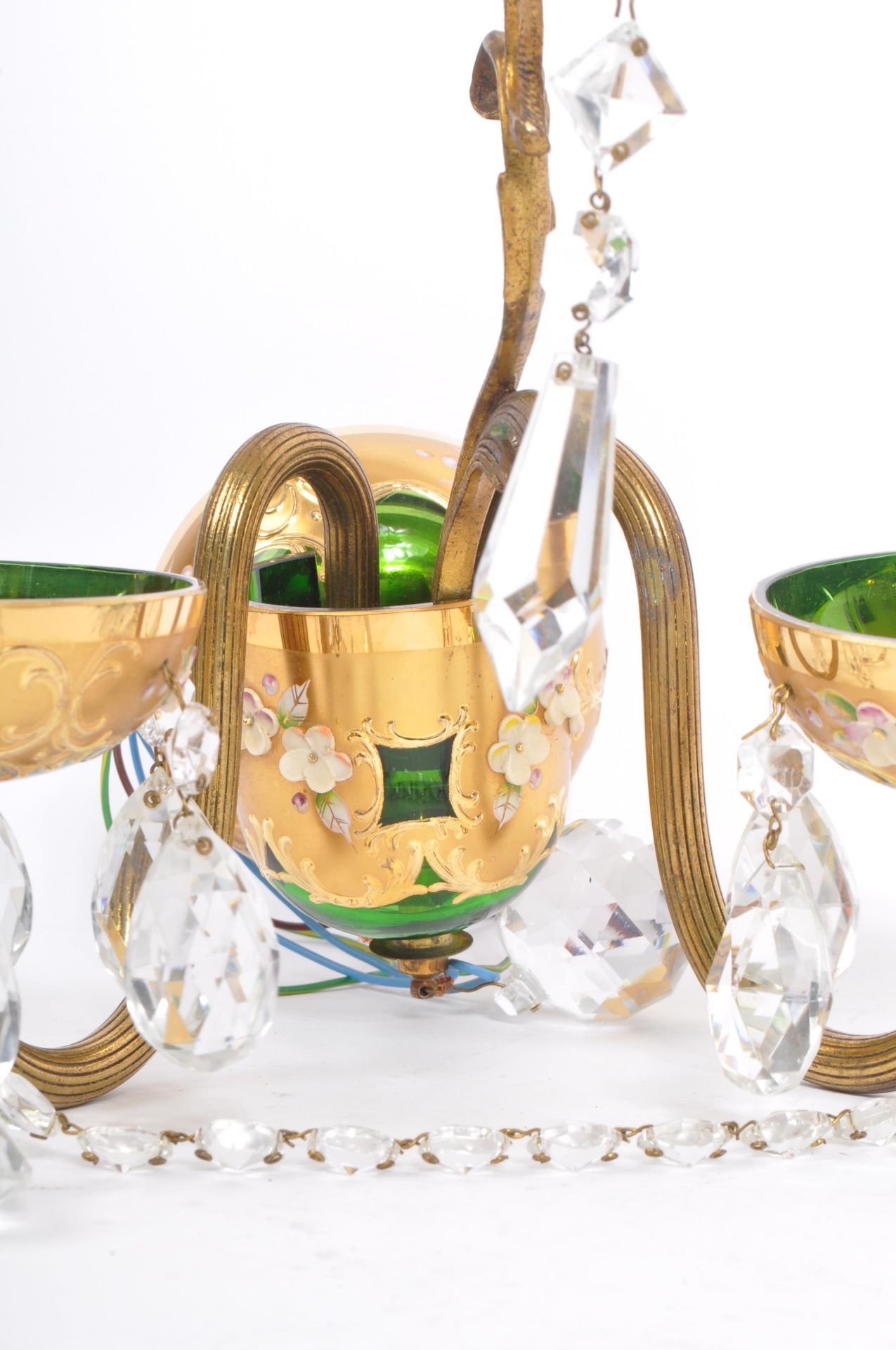 VENETIAN GREEN CUT GLASS HAND DECORATED WALL MOUNTED SCONCE - Bild 5 aus 6