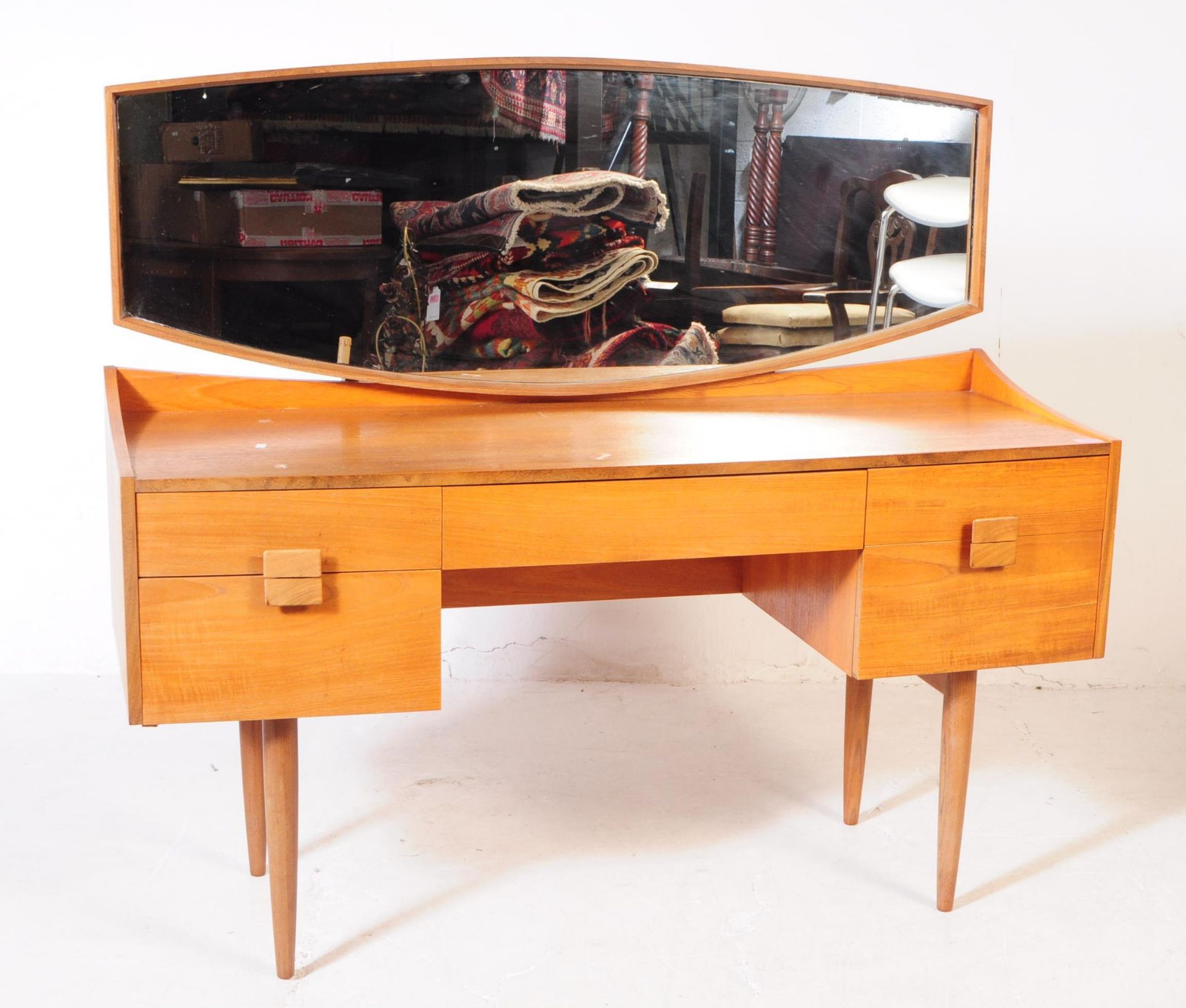 KOFOD-LARSEN FOR G PLAN - RETRO MID CENTURY DRESSING TABLE