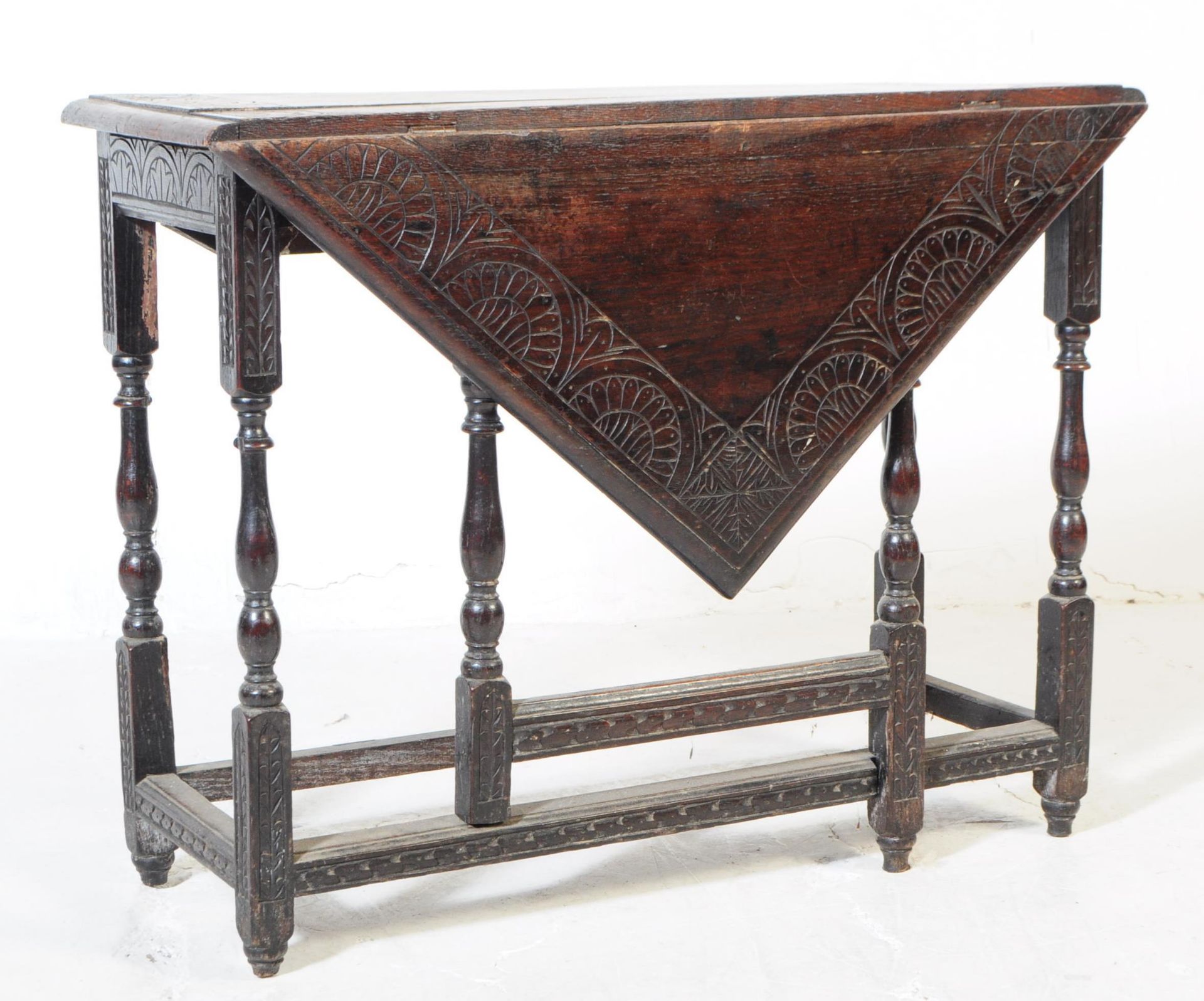 19TH CENTURY VICTORIAN CARVED OAK TOP DROP LEAF TABLE