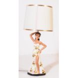 MID 20TH CENTURY HAWAIIAN LADY TABLE LAMP
