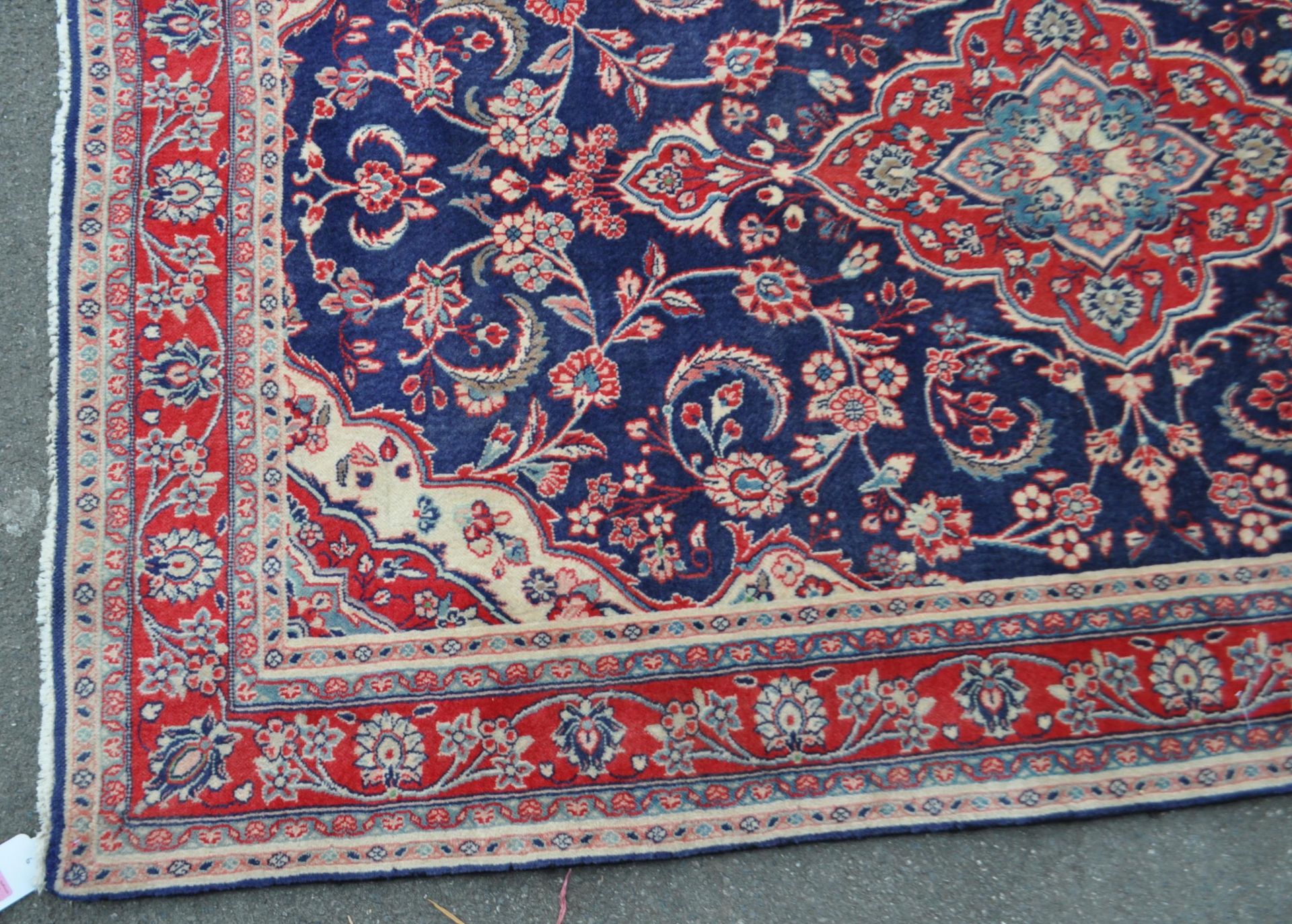 VINTAGE 20TH CENTURY NORTH WEST PERSIAN SAROUK FLOOR RUG - Image 2 of 3