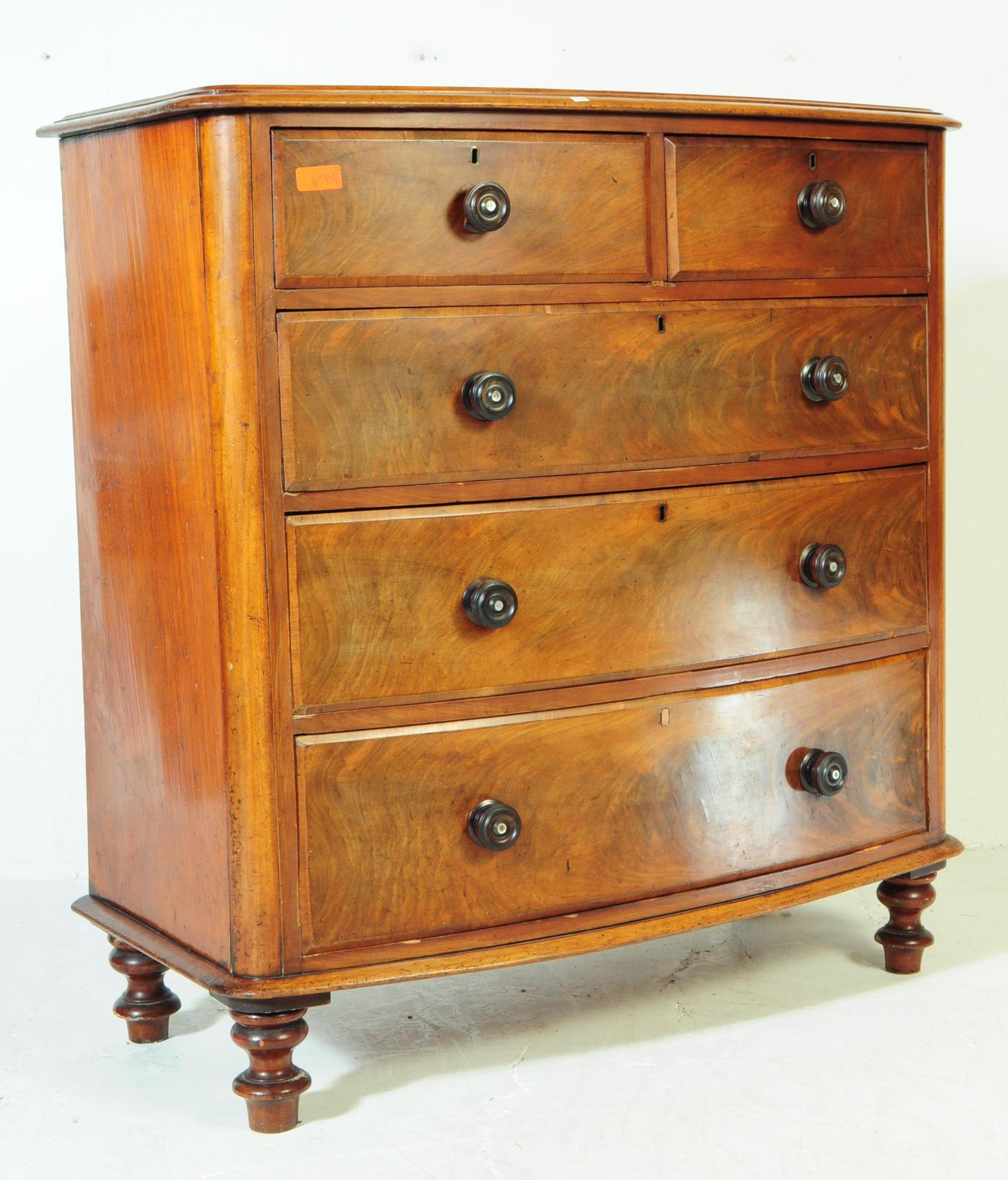 19TH CENTURY VICTORIAN BOW FRONT CHEST OF DRAWERS