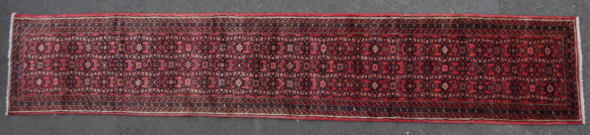 VINTAGE 20TH CENTURY PERSIAN ISLAMIC FLOOR RUNNER RUG