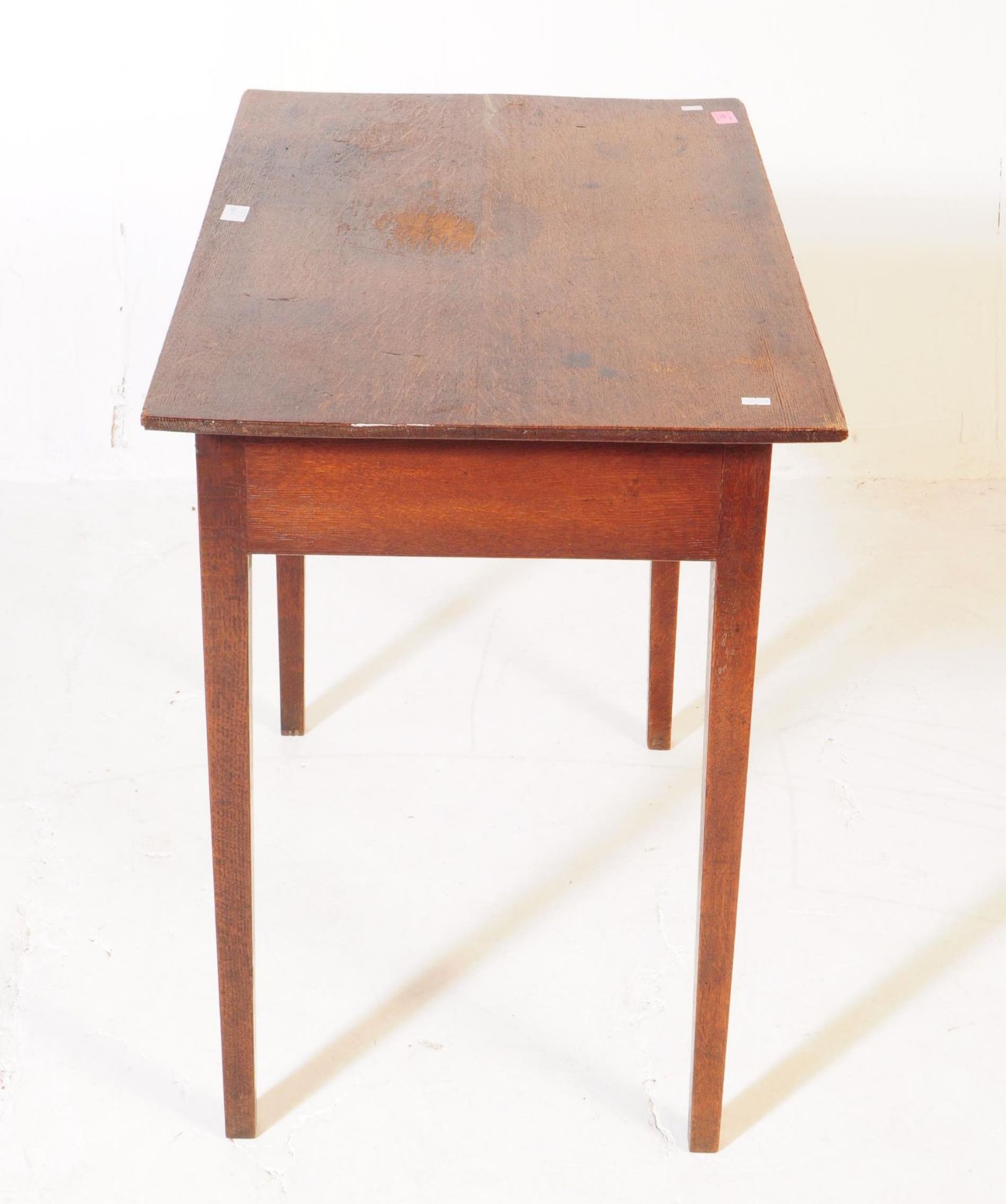 GEORGE III OAK WOOD WRITING TABLE DESK - Image 4 of 5