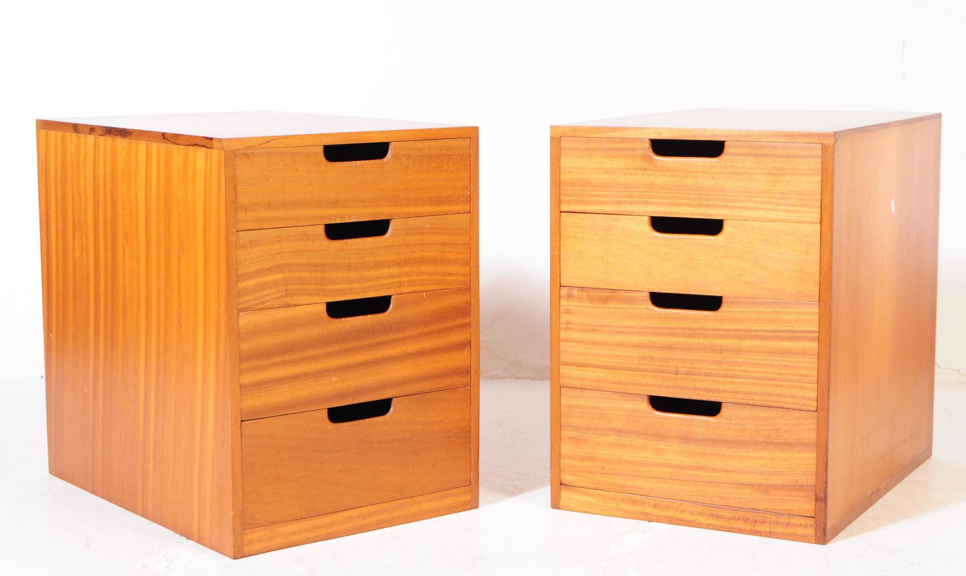 BRITISH MODERN DESIGN - PAIR OF BEDSIDE CHEST OF DRAWERS